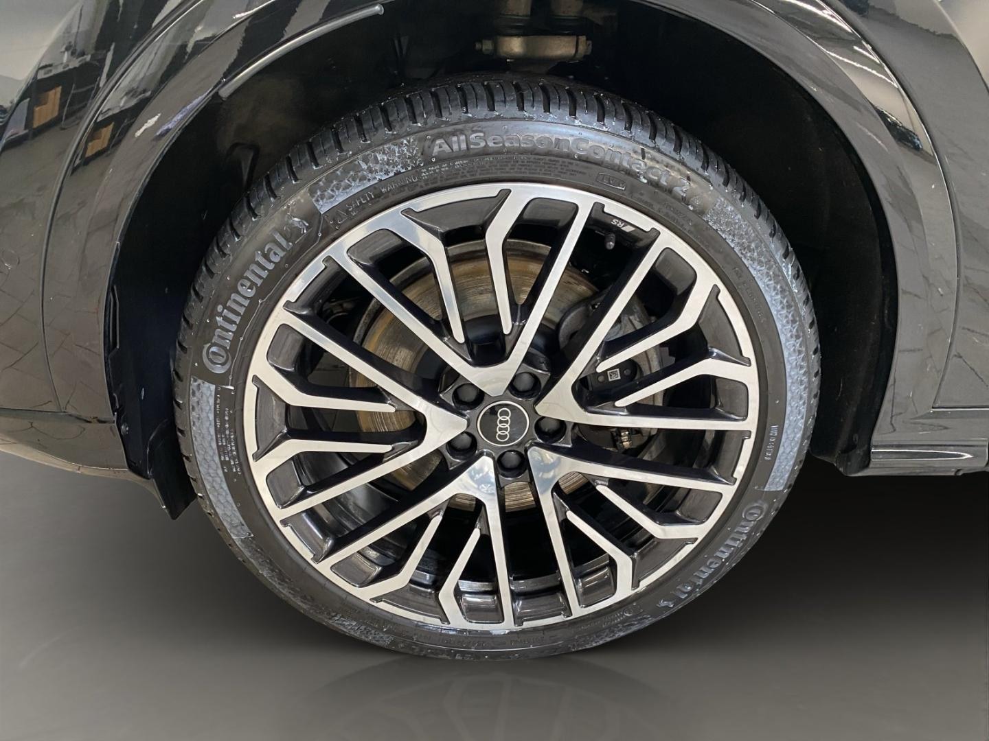 Bild über Audi Q5 SUV TDI quattro 150 kW S tronic - für weitere Informationen kontaktieren Sie den Audi Partner