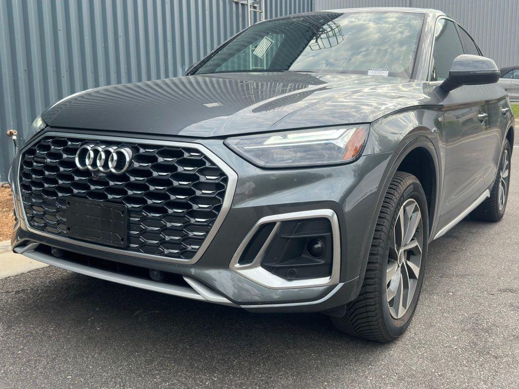 2023 Audi Q5 Sportback 45 Premium Plus's photo