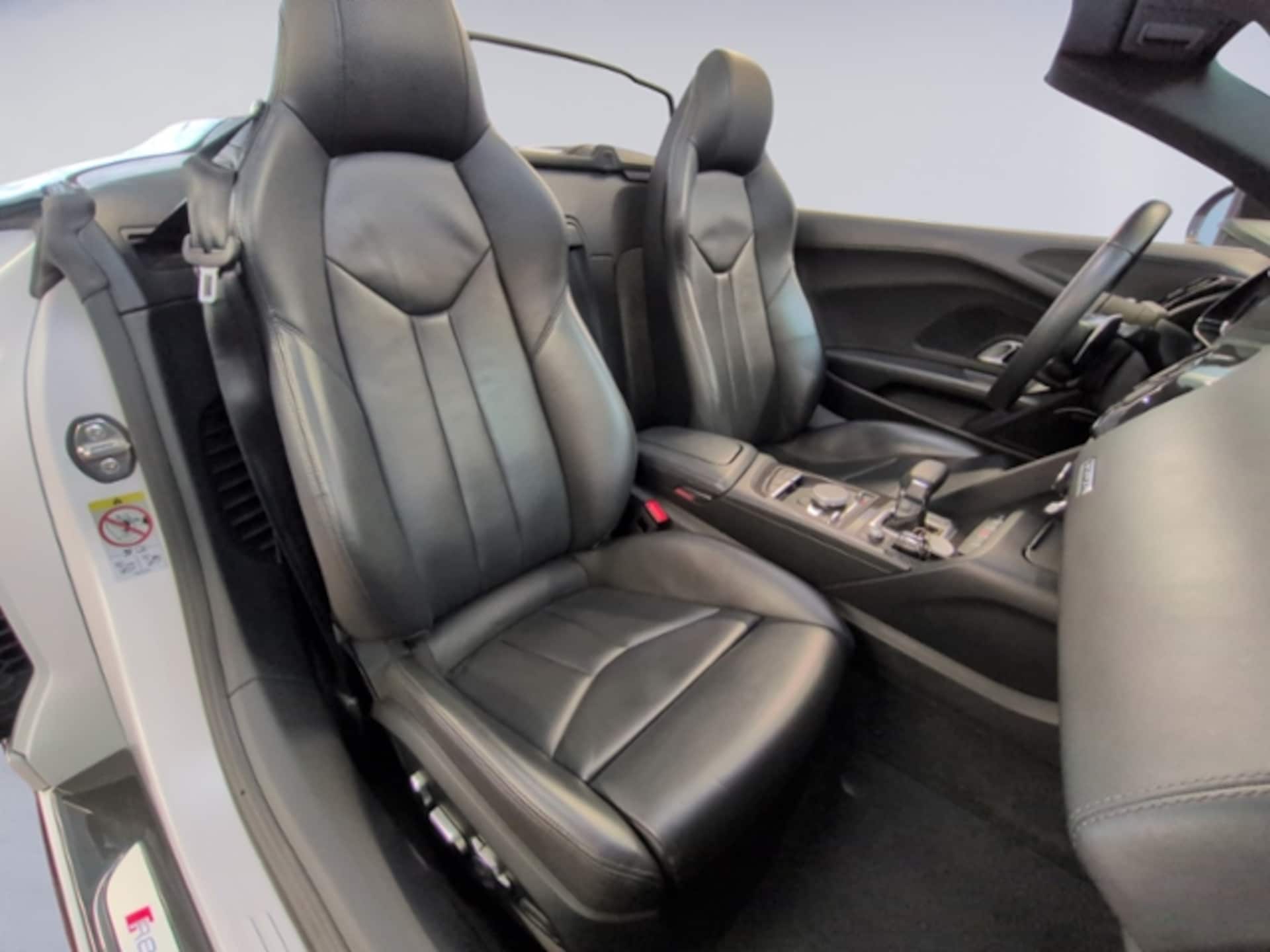 Audi R8 Spyder V10 performance quattro