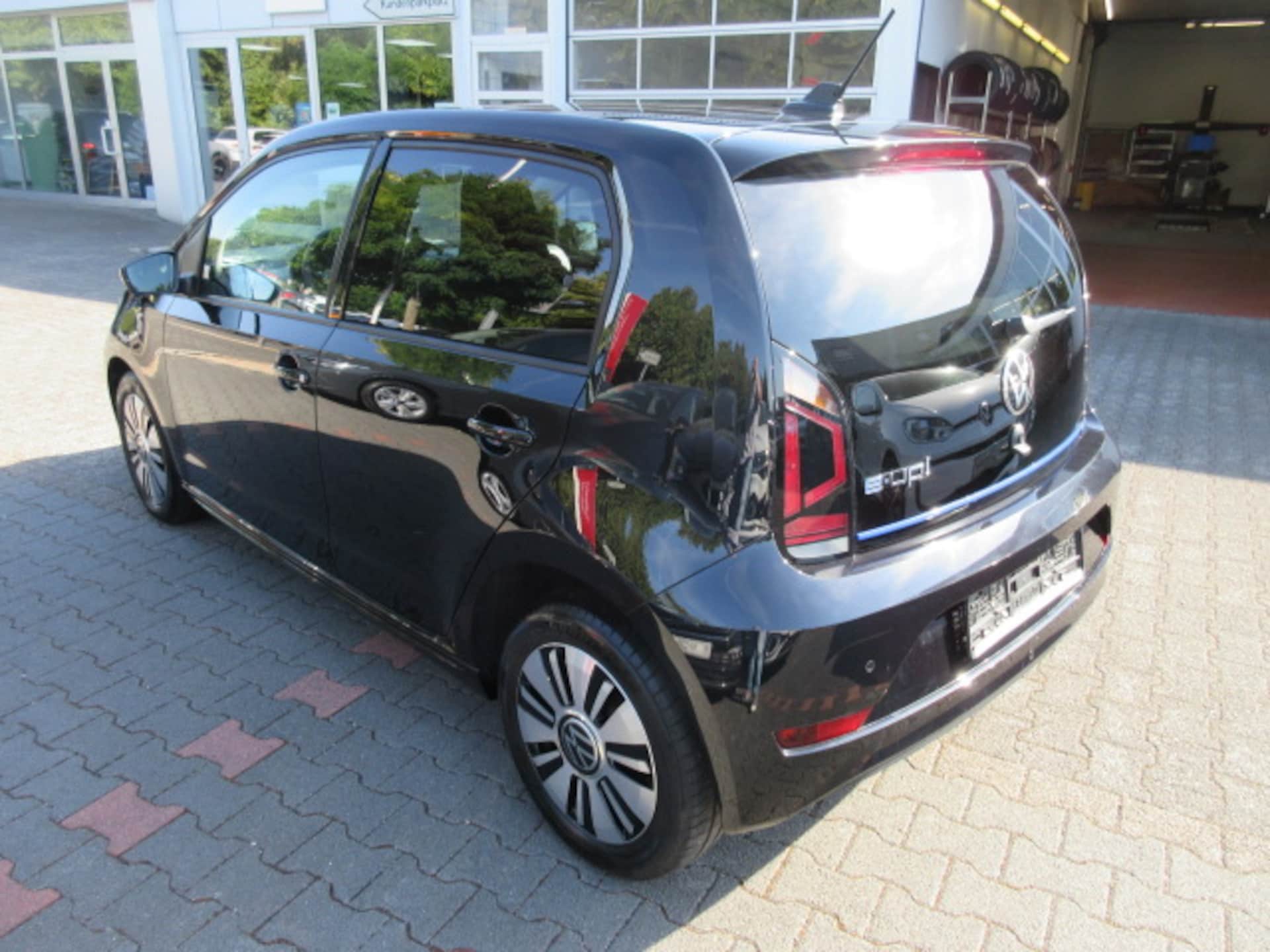 Volkswagen e-up! "Max"