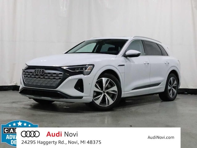 Photo of 2024 Audi Q8 e-tron 