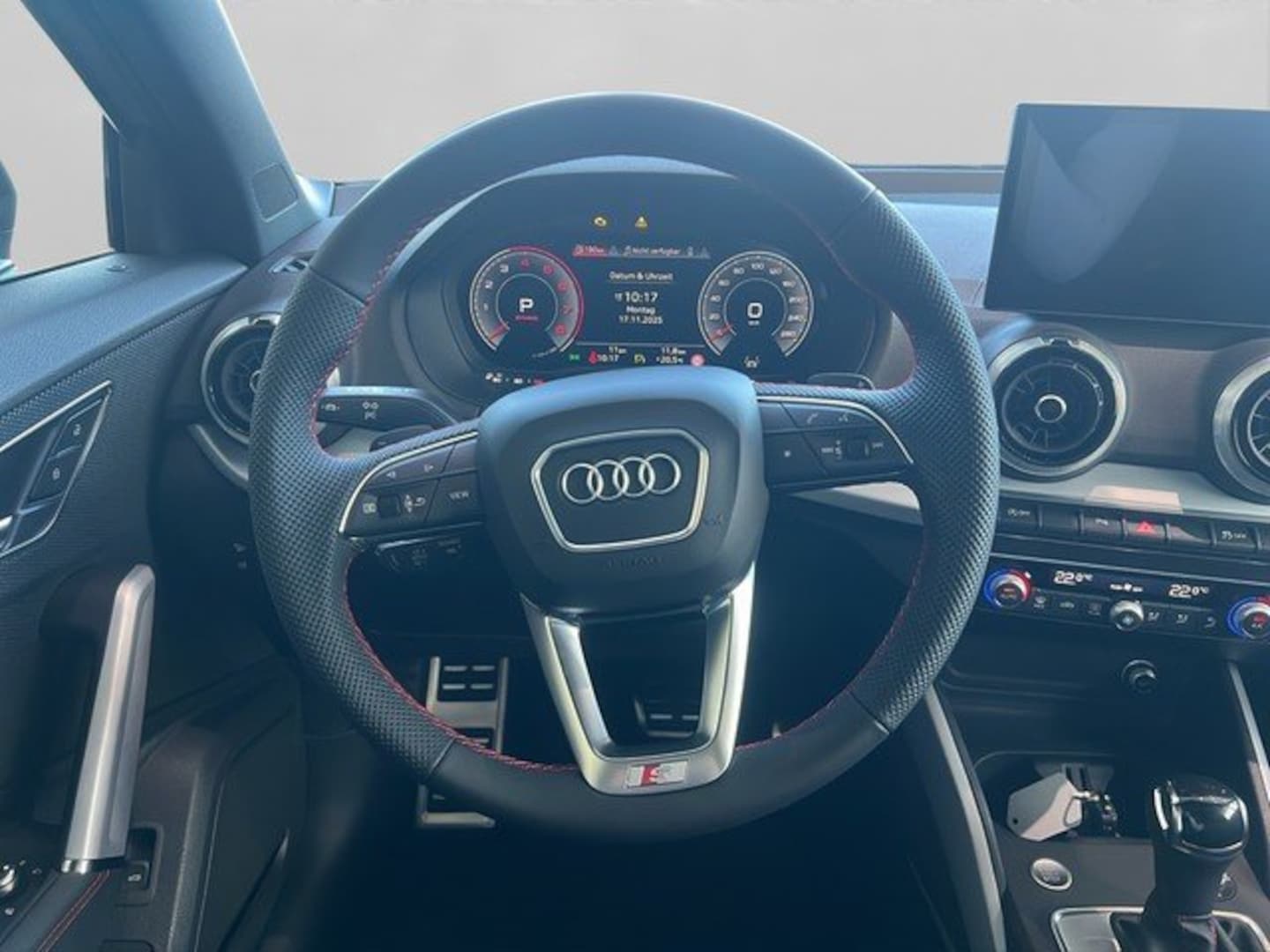Bild über Audi Q2 S line 40 TFSI quattro S tronic - für weitere Informationen kontaktieren Sie den Audi Partner