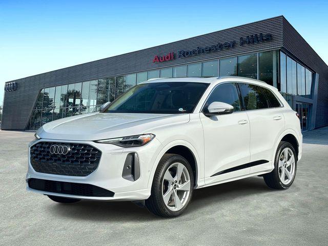 2025 Audi Q5 40 Premium Plus's photo