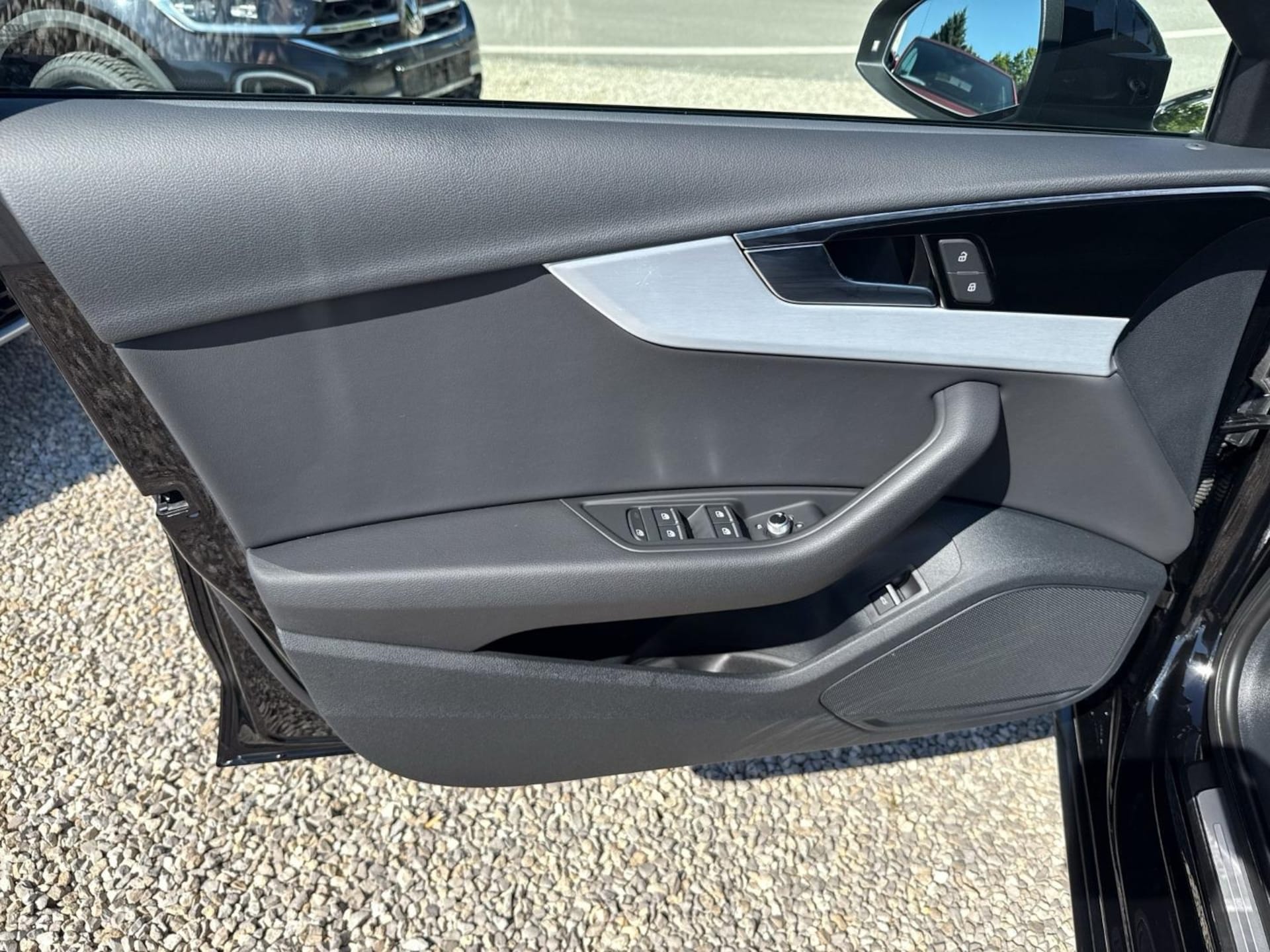 Audi A4 Limousine Advanced