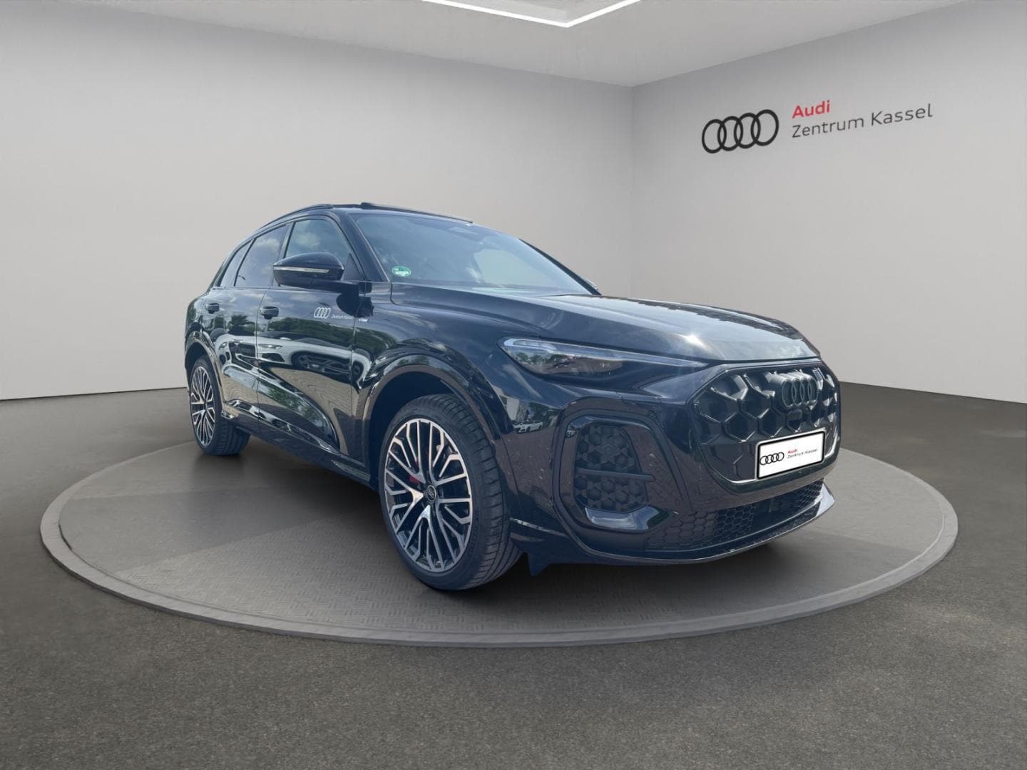 Bild über Audi Q5 SUV TDI quattro 150 kW S tronic - für weitere Informationen kontaktieren Sie den Audi Partner