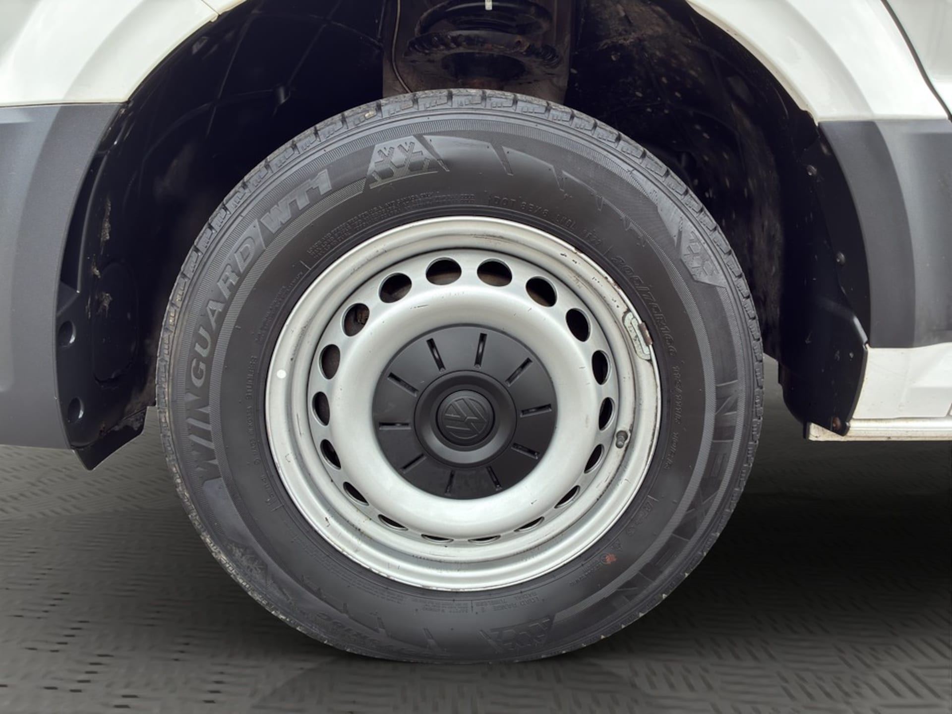 Volkswagen Crafter Kasten mittlerer Radstand