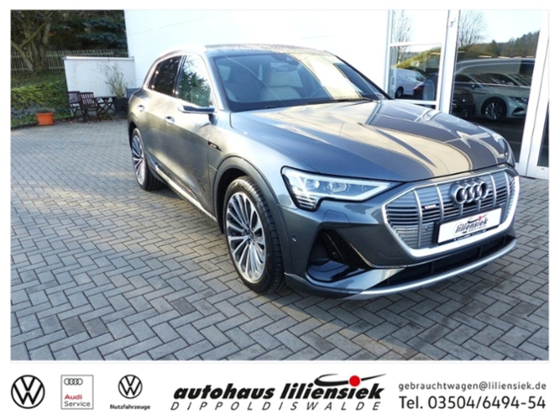 Audi e-tron S line