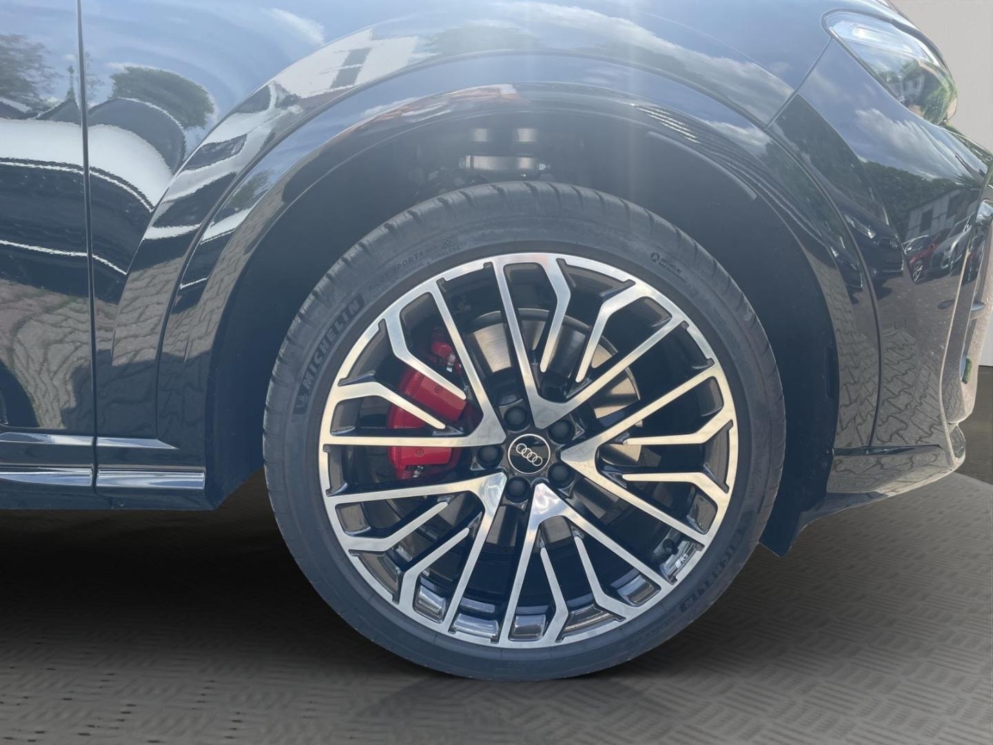 Bild über Audi Q5 SUV TDI quattro 150 kW S tronic - für weitere Informationen kontaktieren Sie den Audi Partner