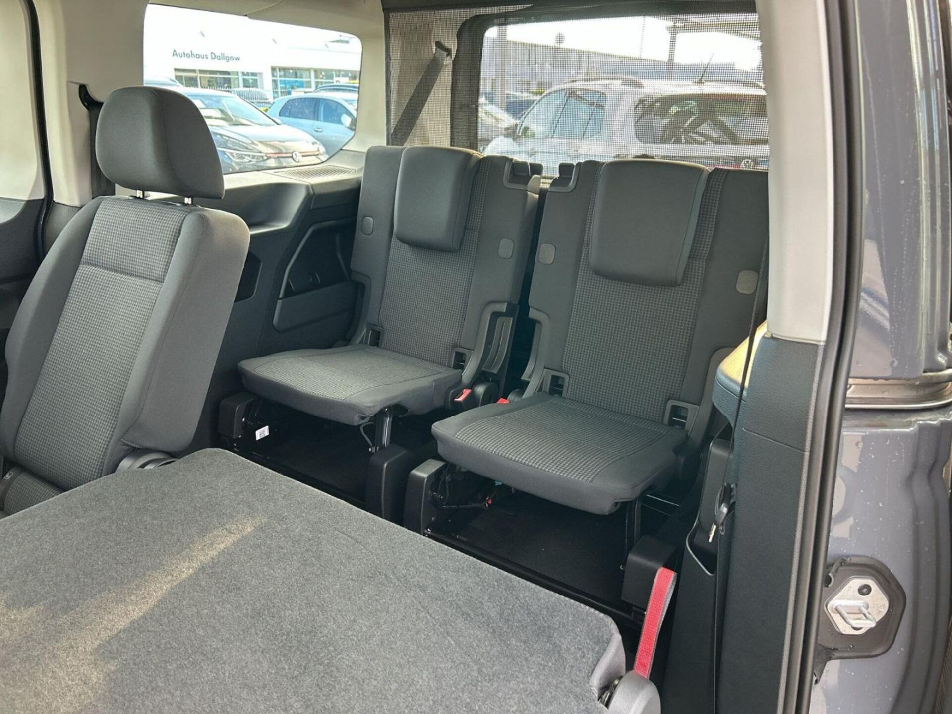 Volkswagen Caddy Maxi Basis-Modell