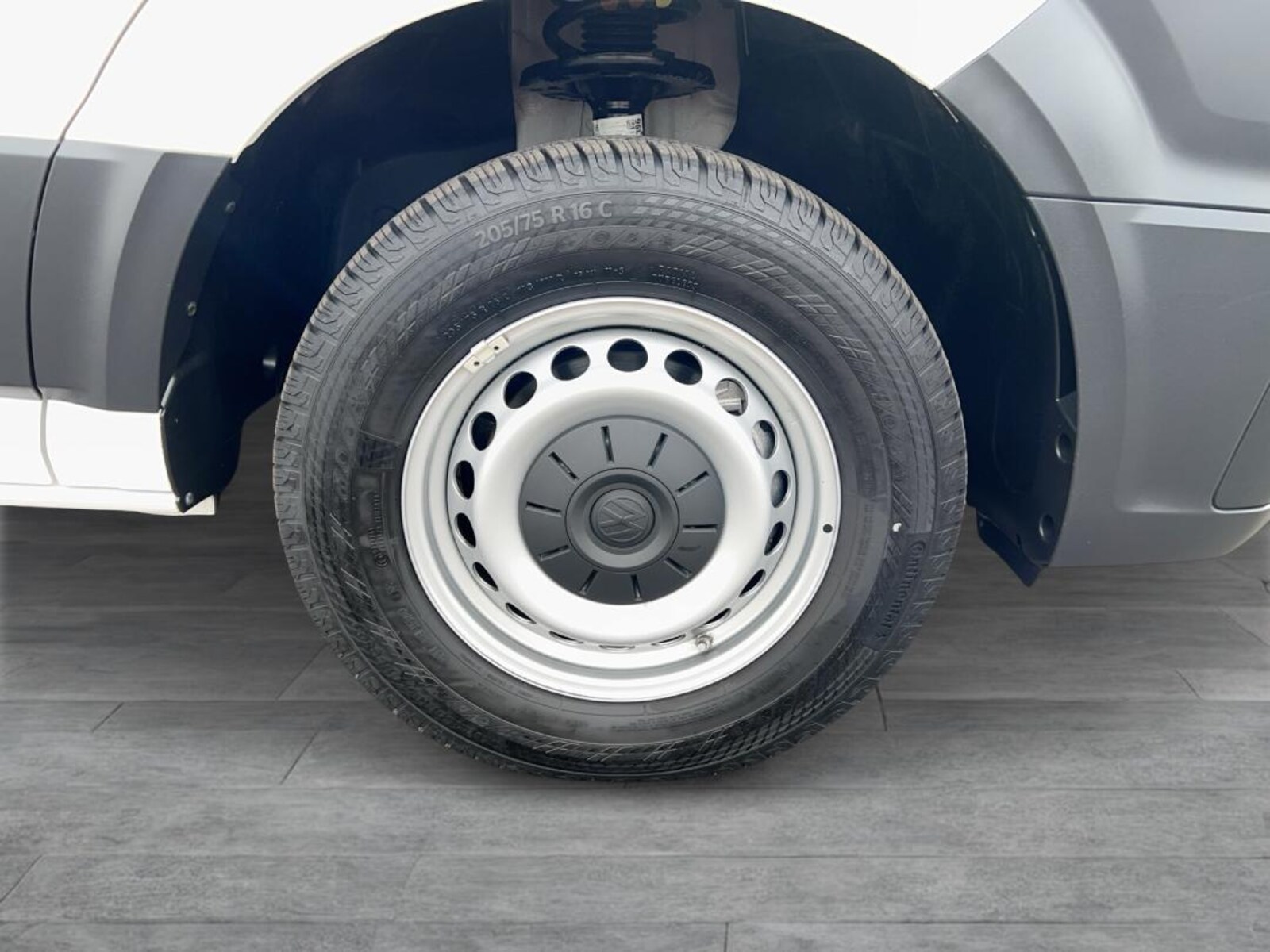 Volkswagen Crafter Kasten mittlerer Radstand – Bild 7