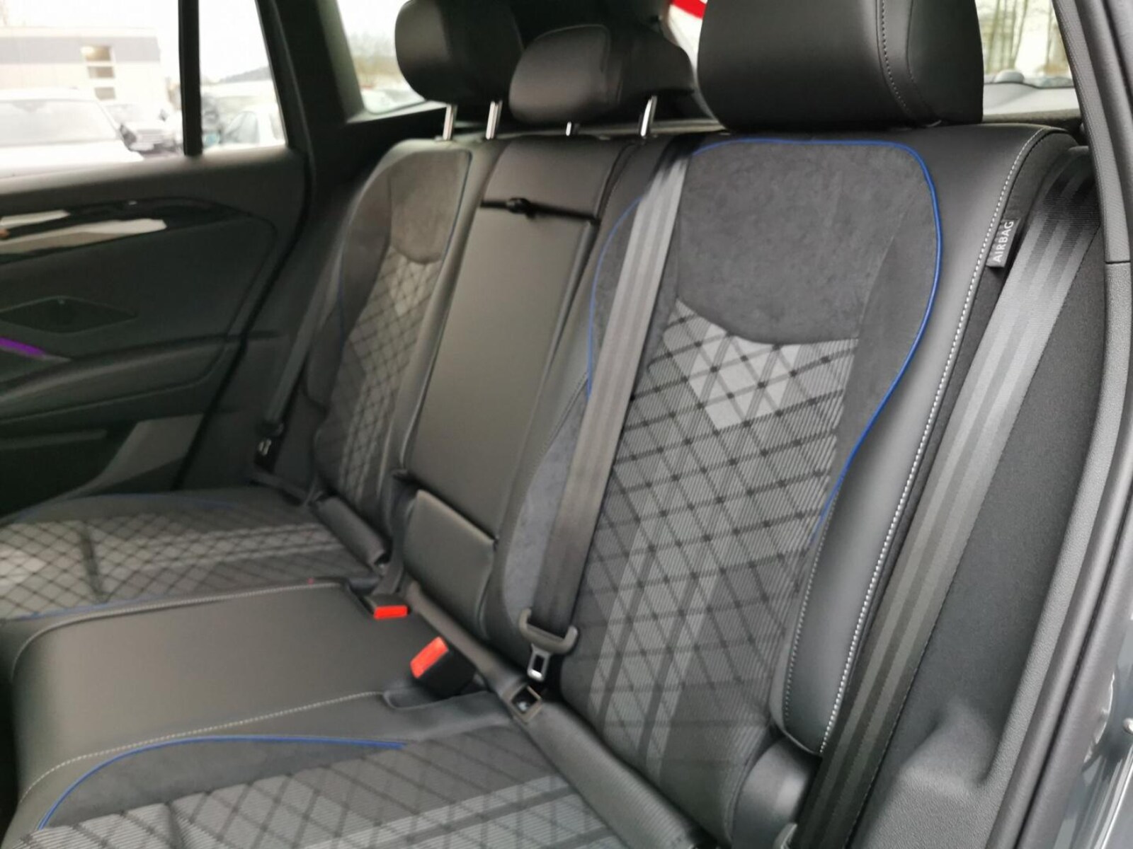 Volkswagen Tiguan – Bild 13