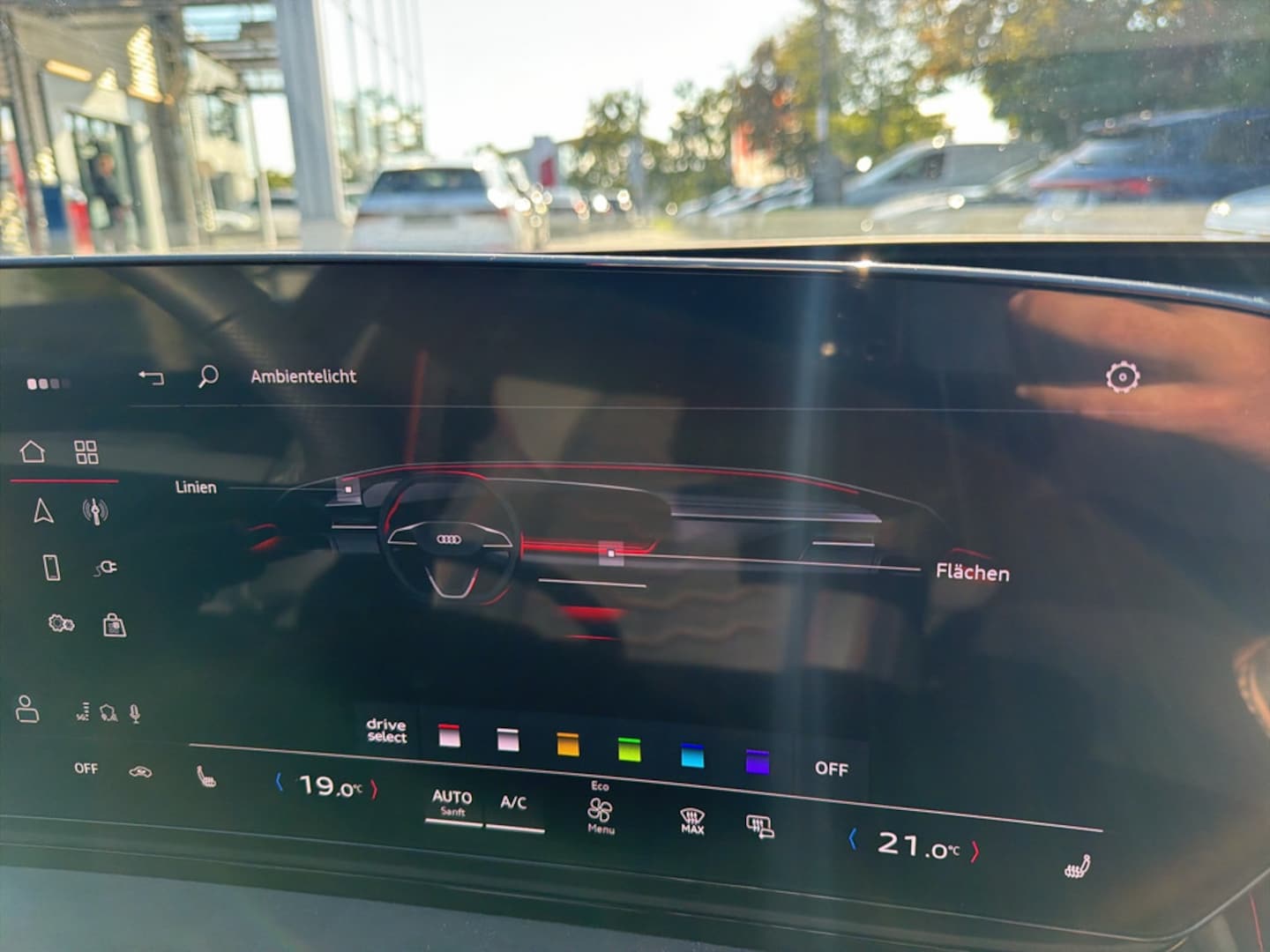 Bild über Audi S6 Avant e-tron e-tron quattro - für weitere Informationen kontaktieren Sie den Audi Partner