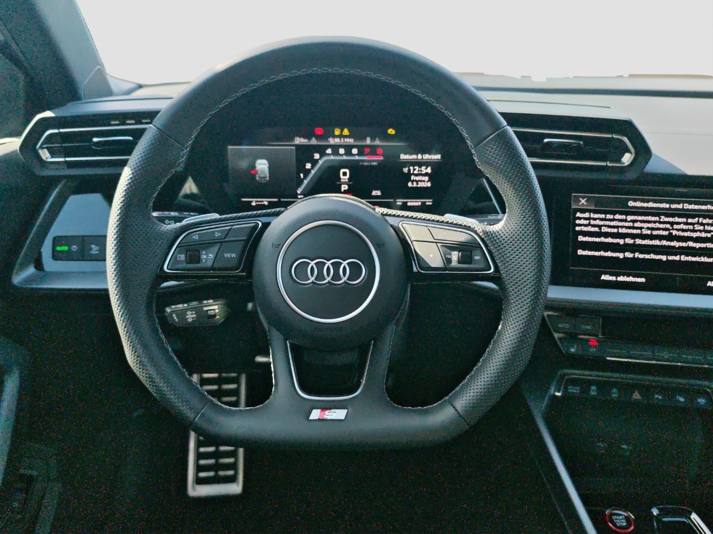 Bild über Audi S3 Sportback TFSI quattro S tronic - für weitere Informationen kontaktieren Sie den Audi Partner