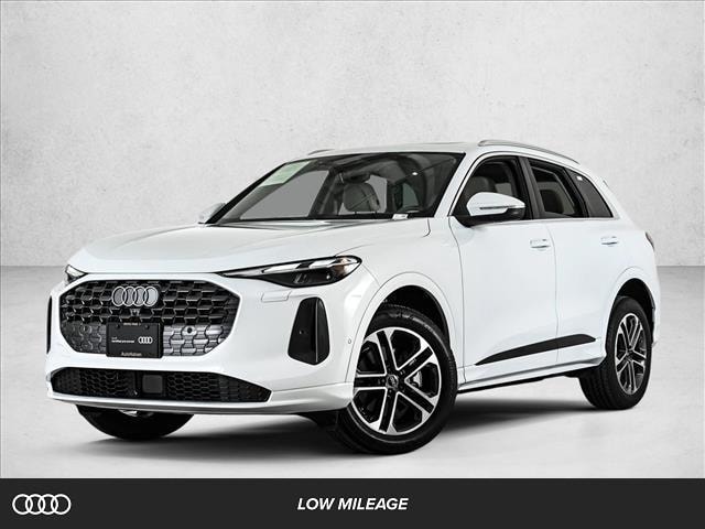 2025 Audi New Q5 Premium's photo