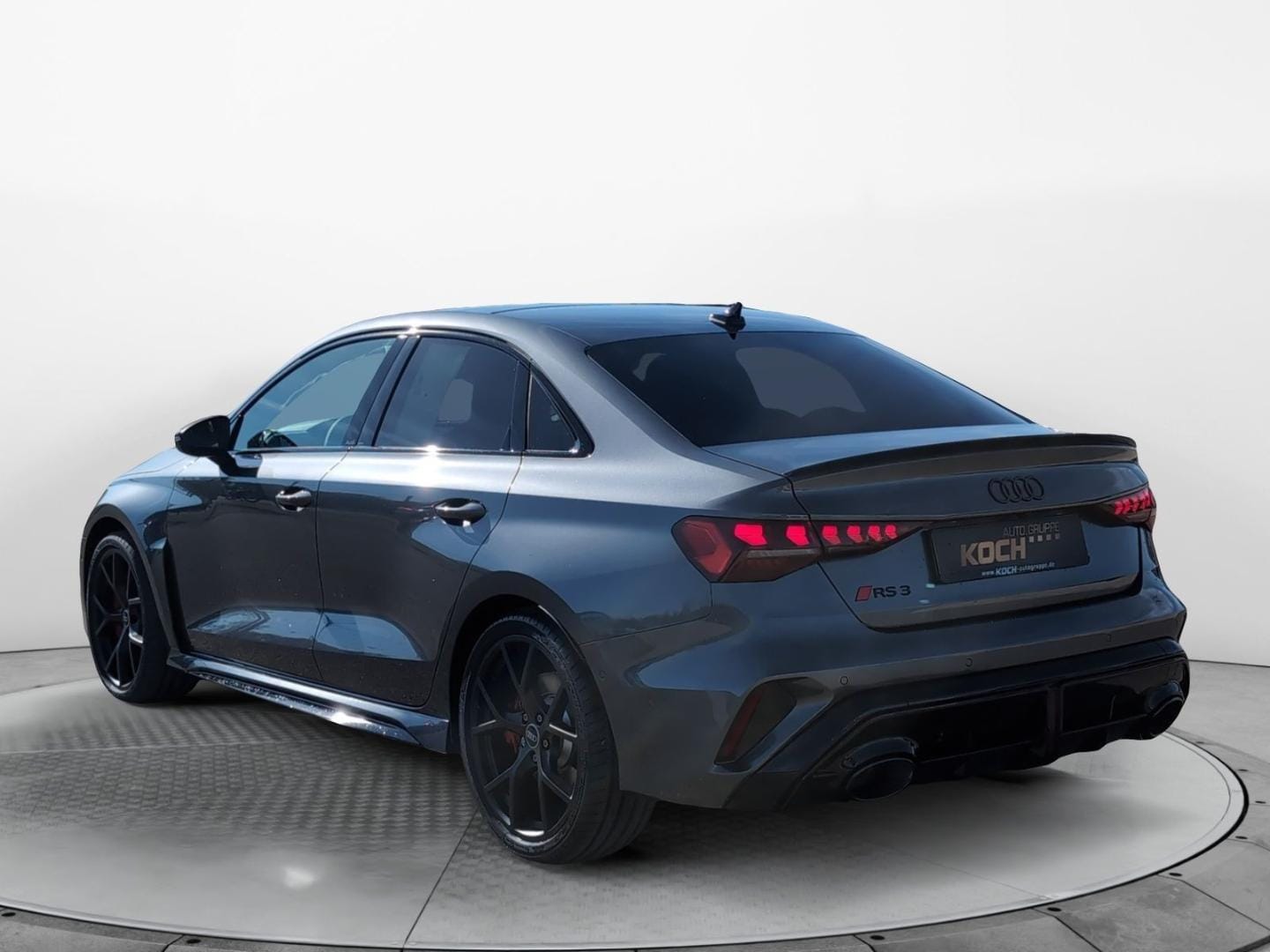 Bild über Audi RS 3 Limousine TFSI quattro 294 kW S tronic - für weitere Informationen kontaktieren Sie den Audi Partner