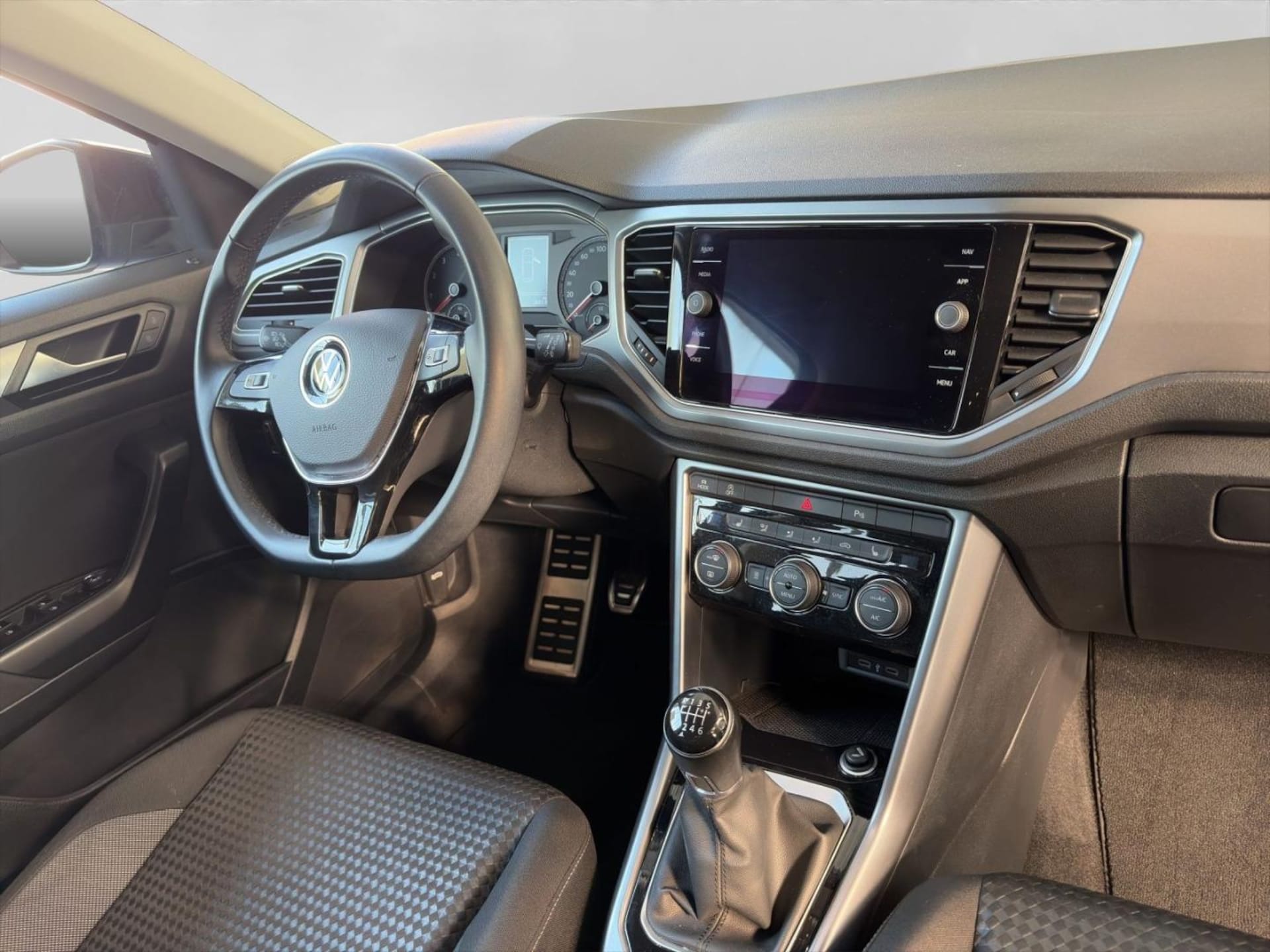 Volkswagen T-Roc Active