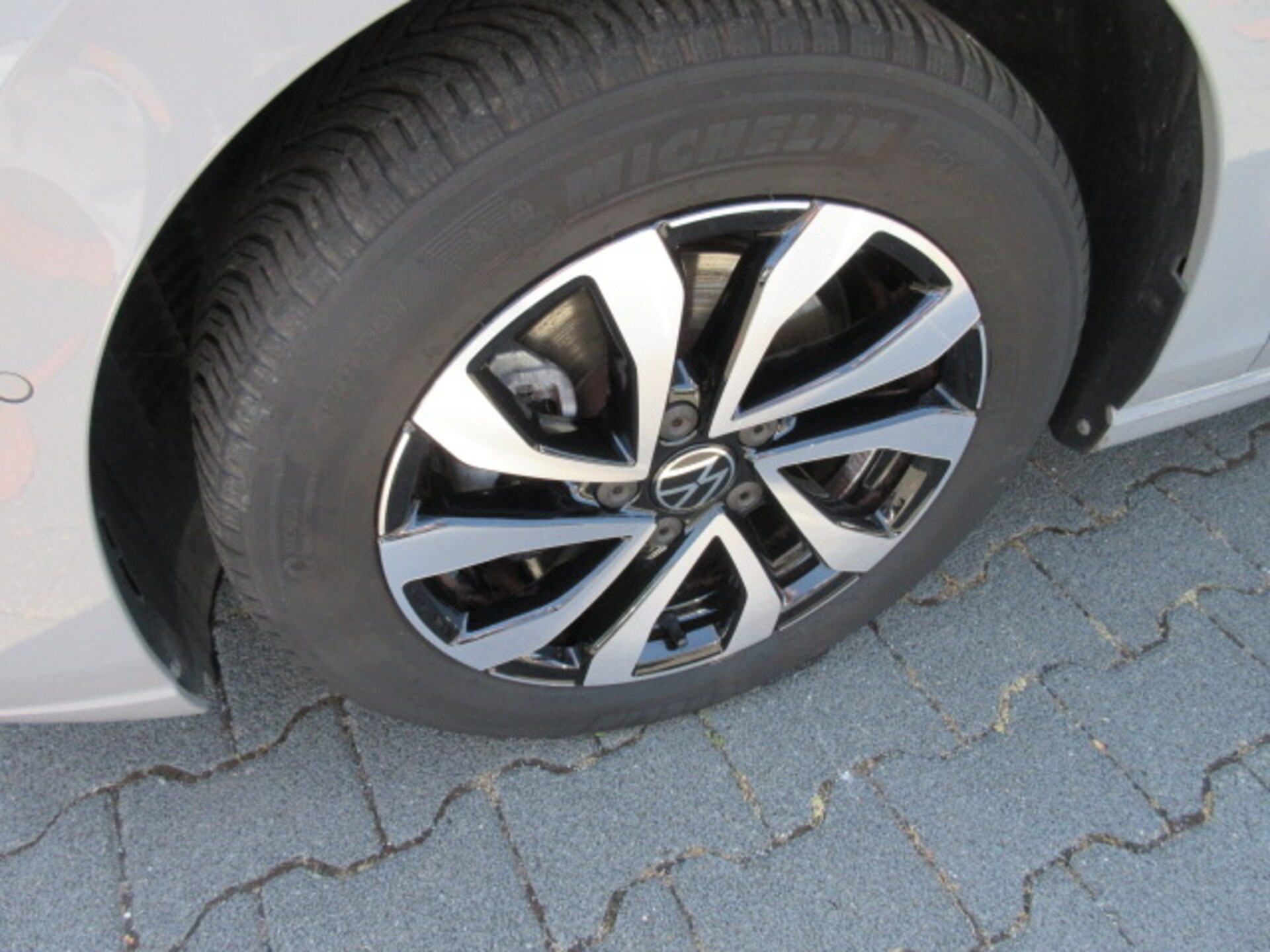 Volkswagen Golf Active