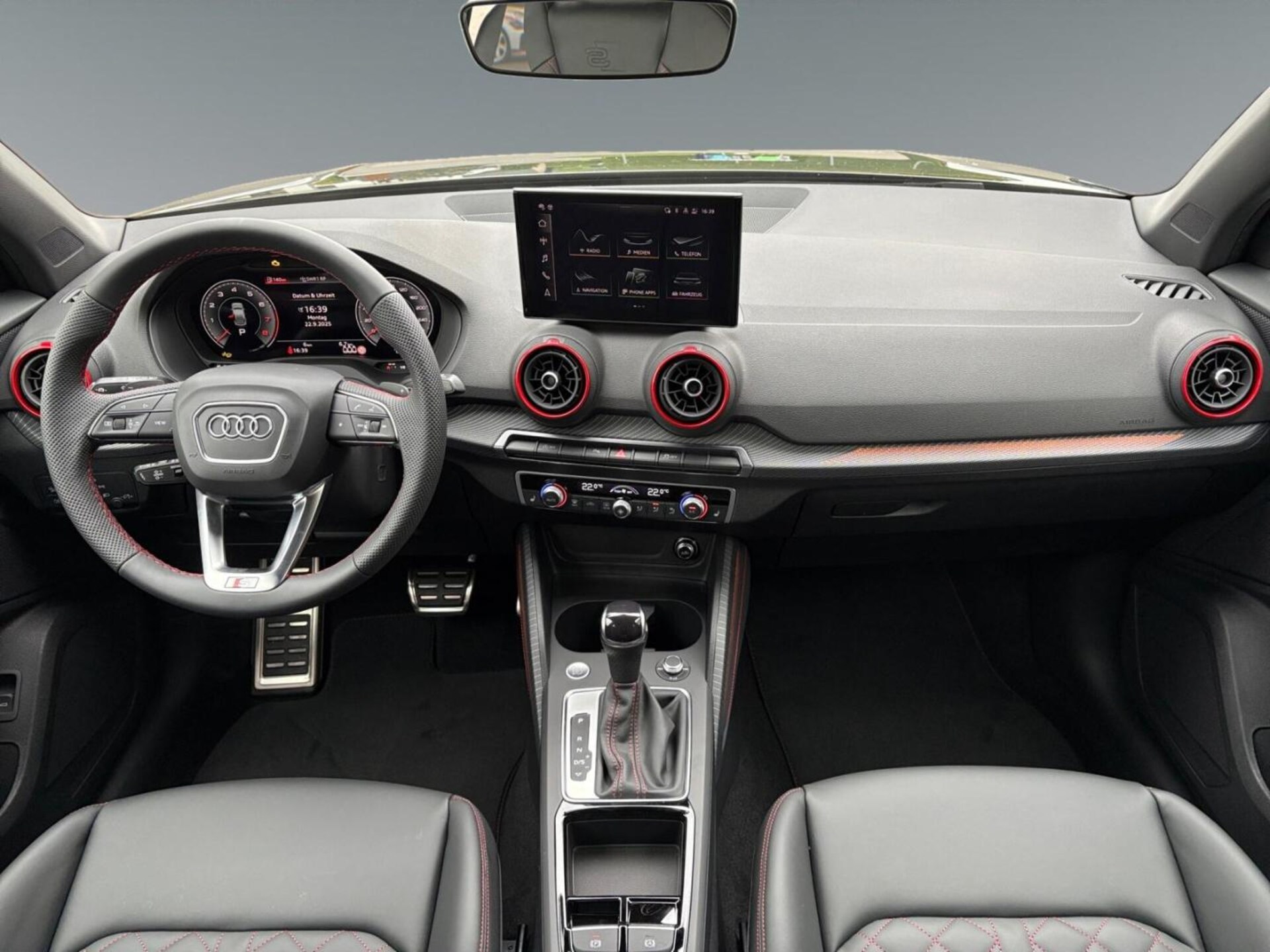 Audi Q2 S line