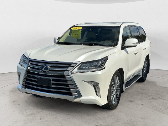 Photo of 2016 Lexus LX 570