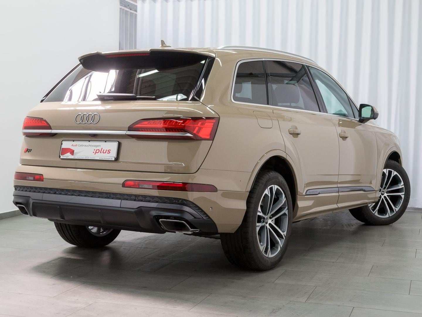 Image about Audi Q7 SUV S line 45 TDI quattro tiptronic