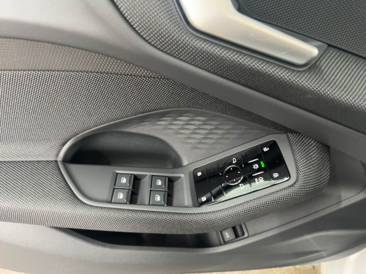 Bild über Audi A5 Avant e-hybrid e-hybrid quattro 220 kW S tronic - für weitere Informationen kontaktieren Sie den Audi Partner