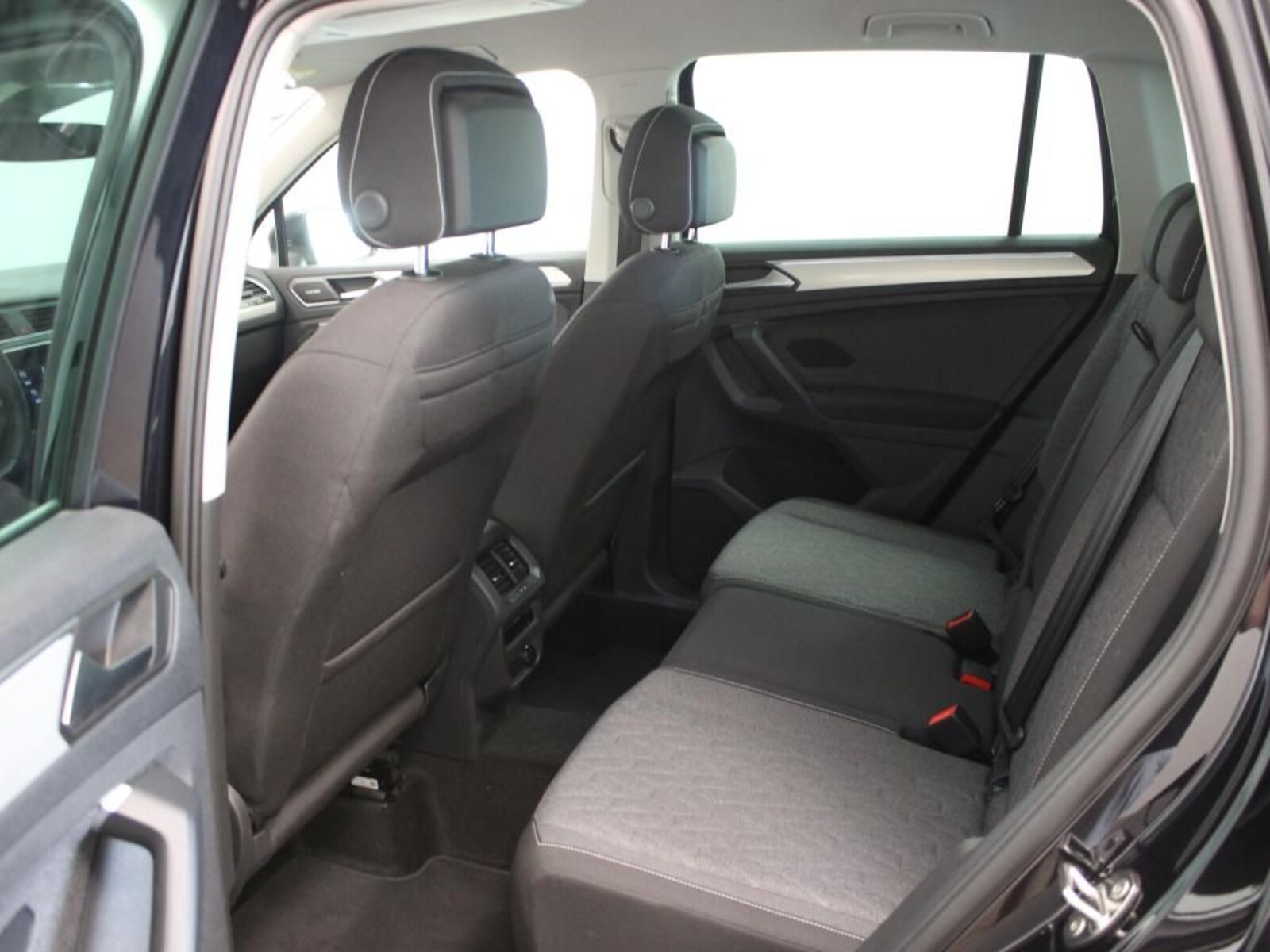 Volkswagen Tiguan – Bild 7