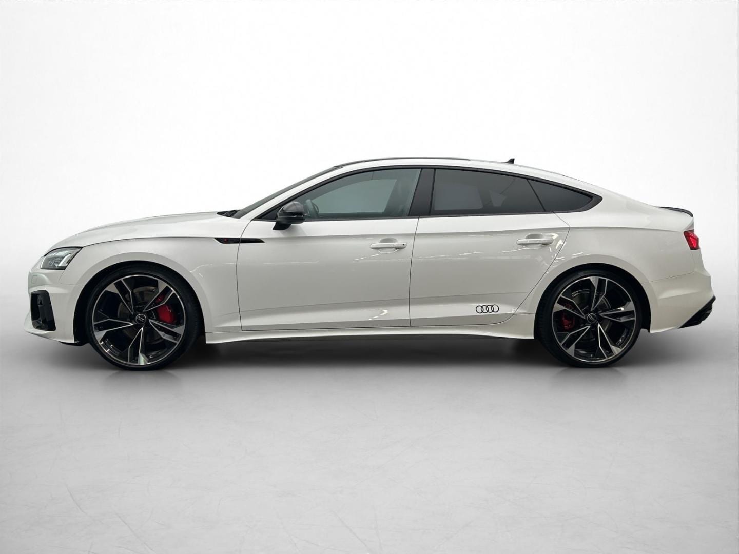 Bild über Audi A5 Sportback S line business 40 TFSI quattro S tronic - für weitere Informationen kontaktieren Sie den Audi Partner