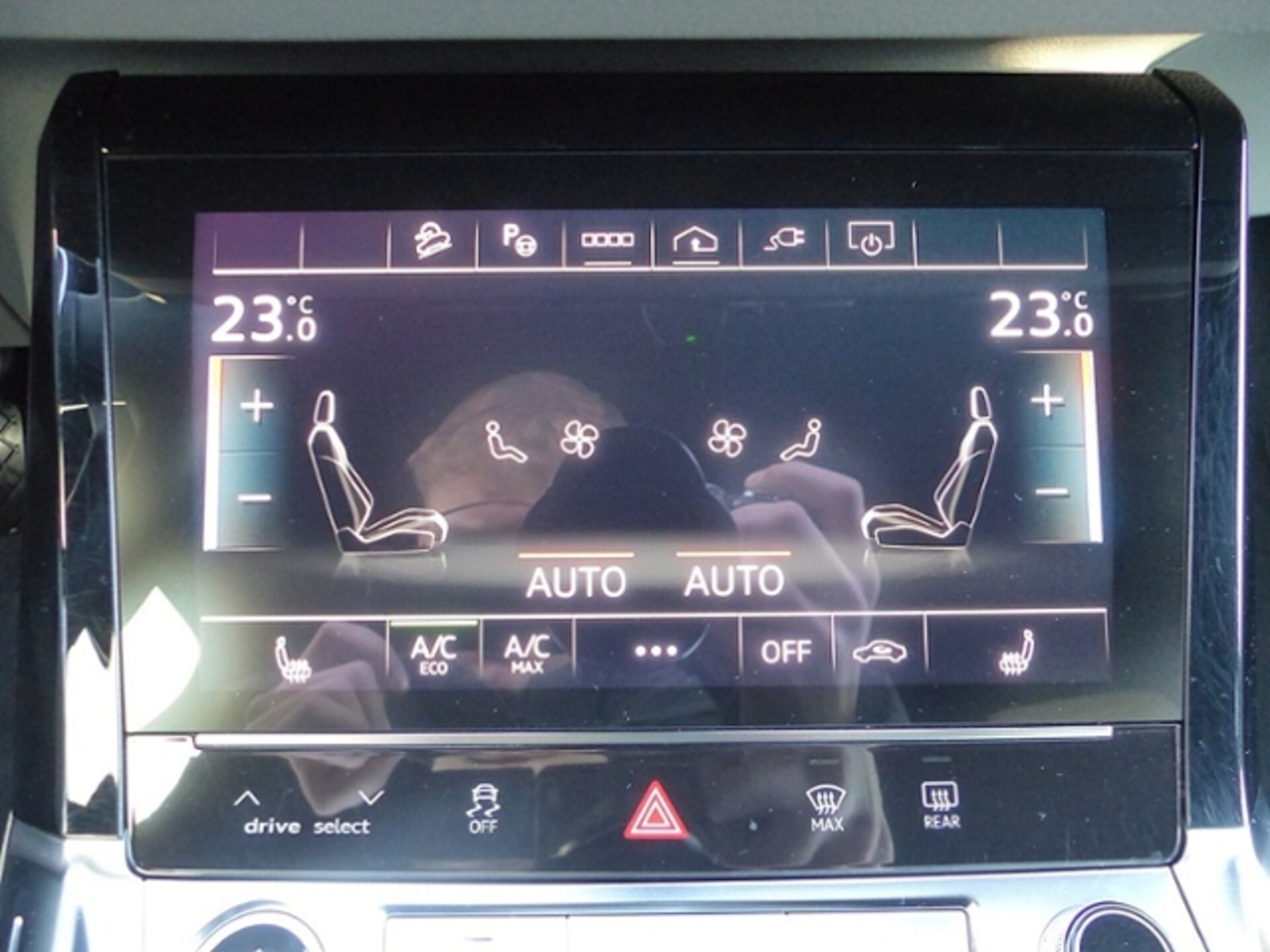 Audi e-tron S line