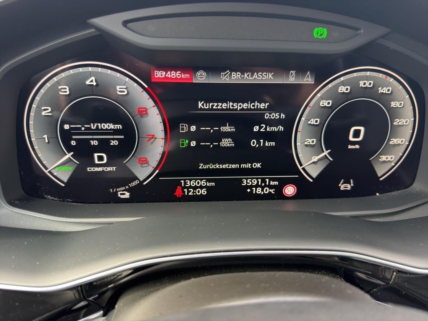 Bild über Audi Q8 SUV TFSI e S line business TFSI e quattro 290 kW tiptronic - für weitere Informationen kontaktieren Sie den Audi Partner