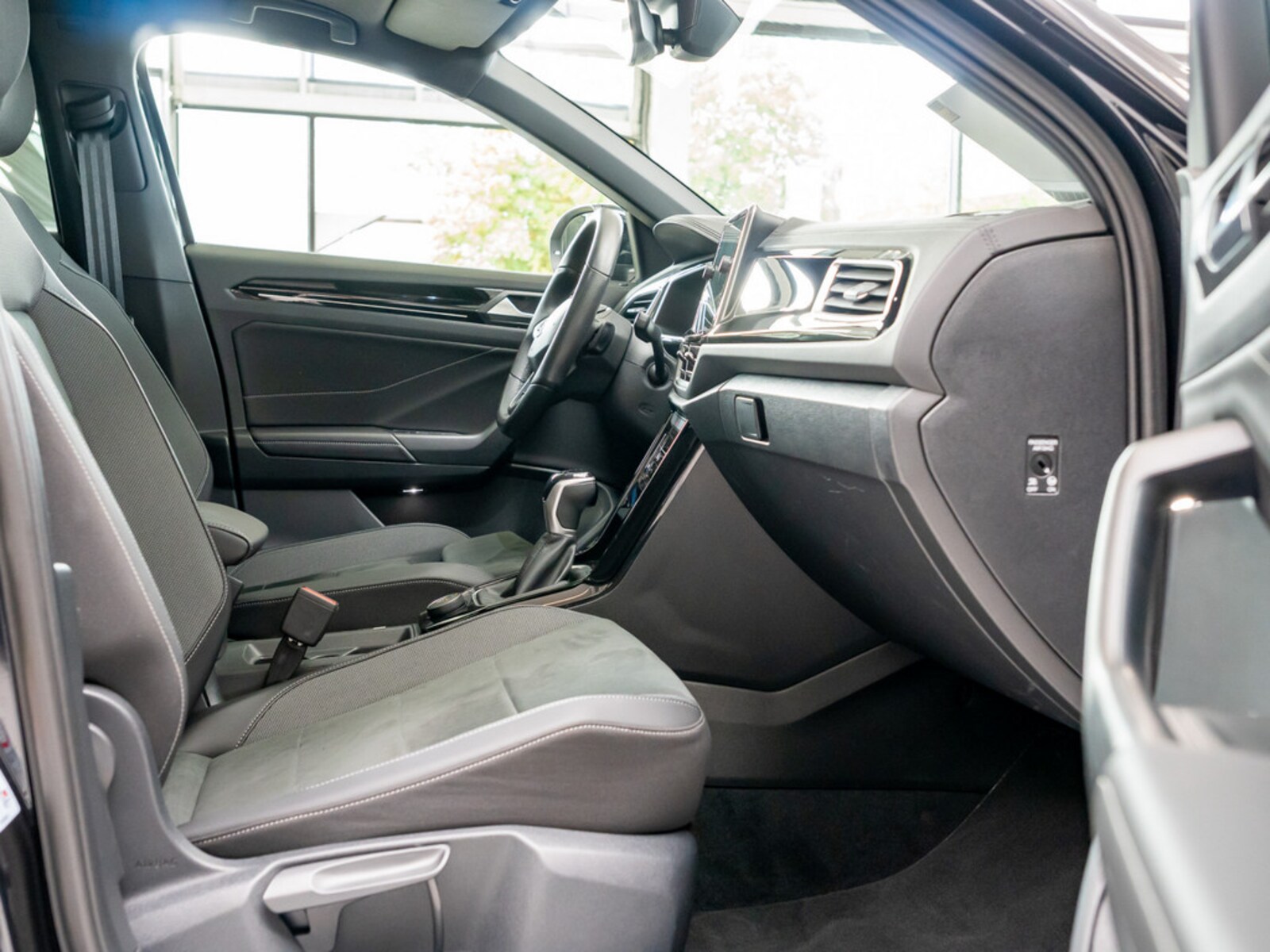 Volkswagen T-Roc – Bild 2