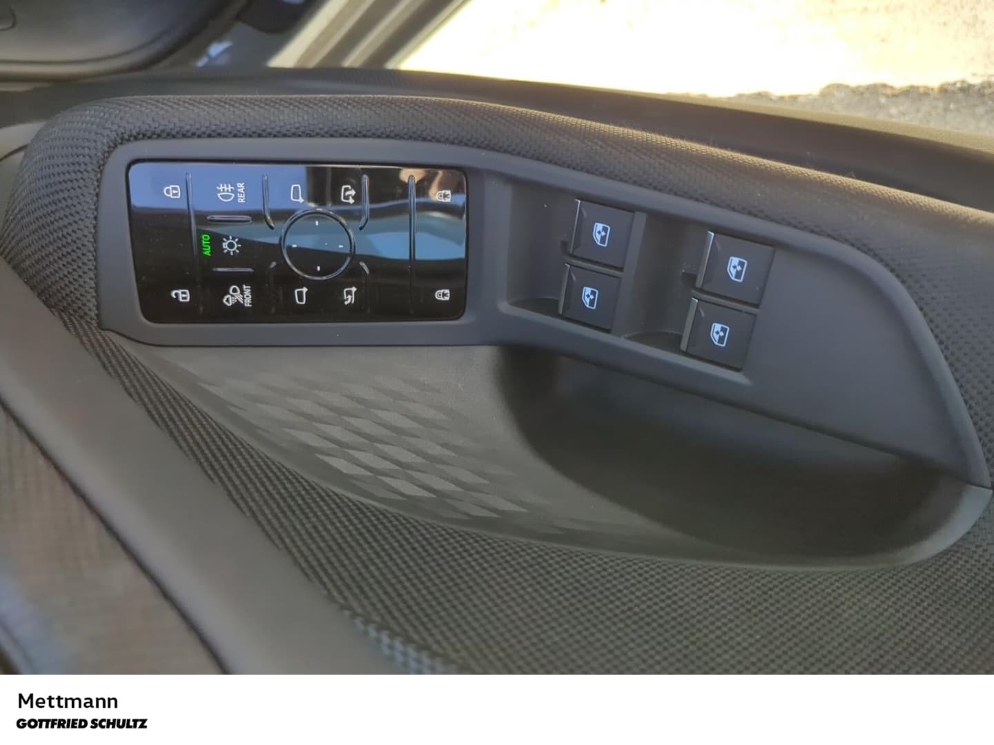 Bild über Audi A5 Avant TDI 150 kW S tronic - für weitere Informationen kontaktieren Sie den Audi Partner