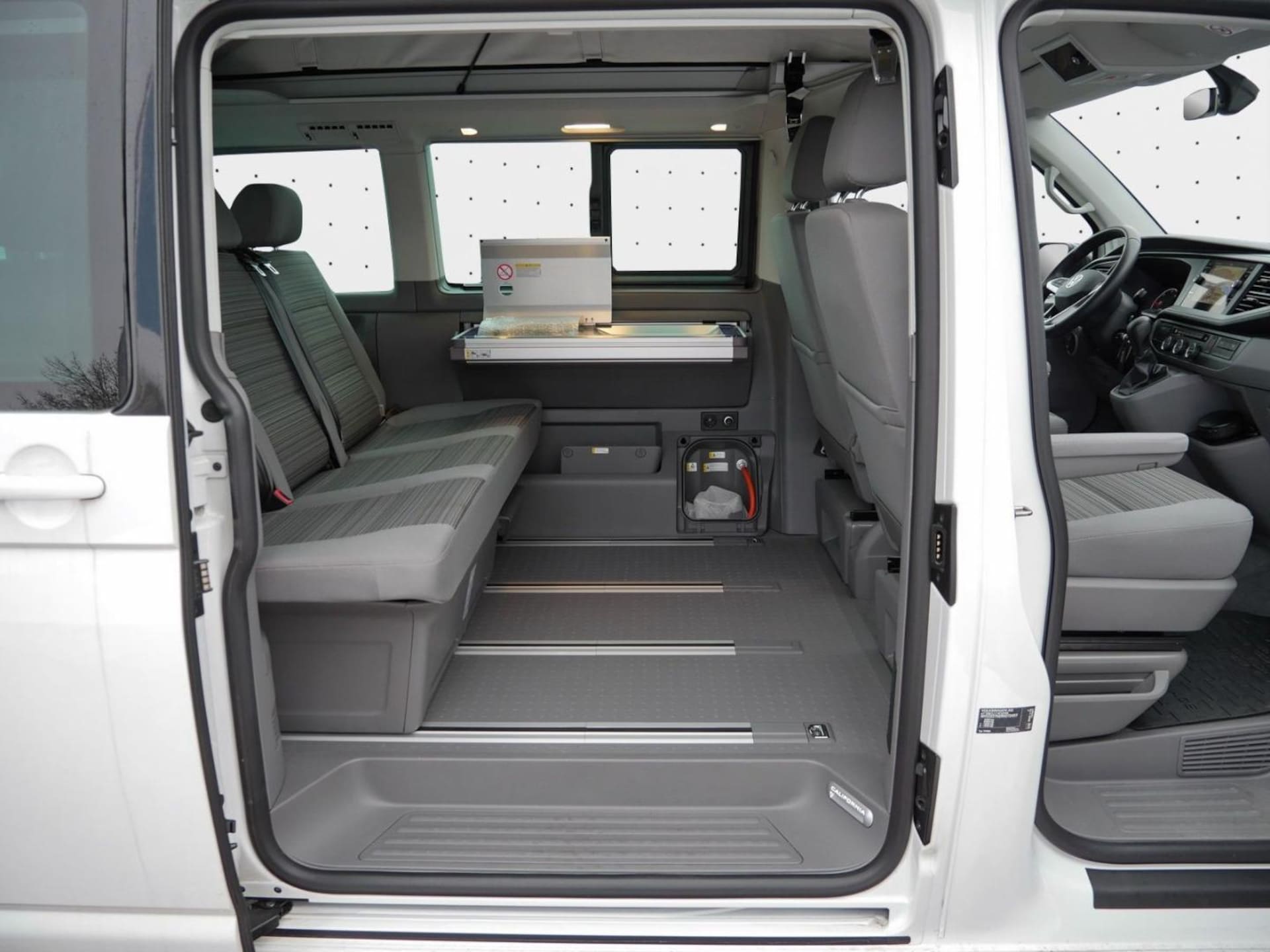 Volkswagen T6.1 California Beach