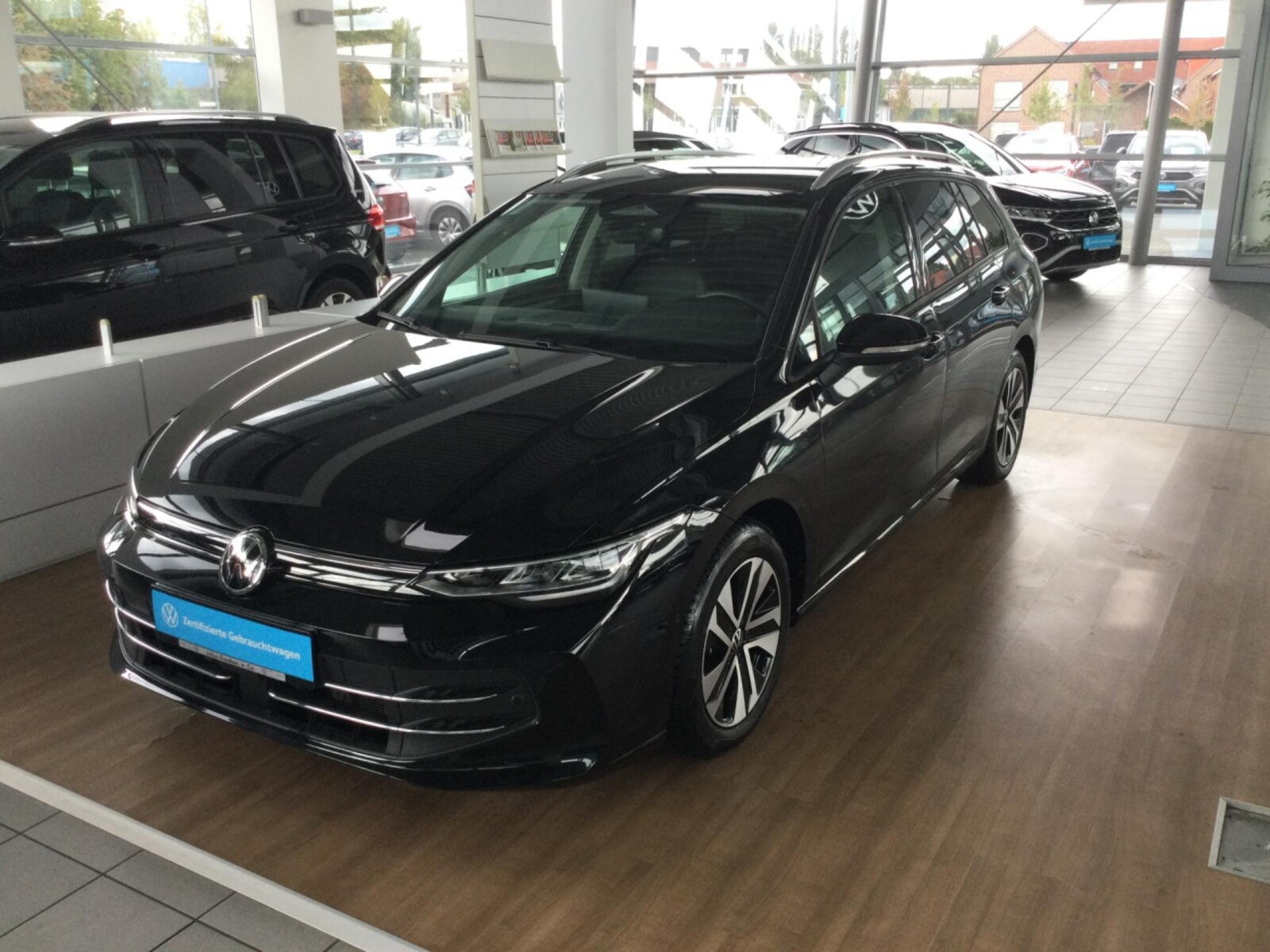Volkswagen Golf Variant – Bild 2