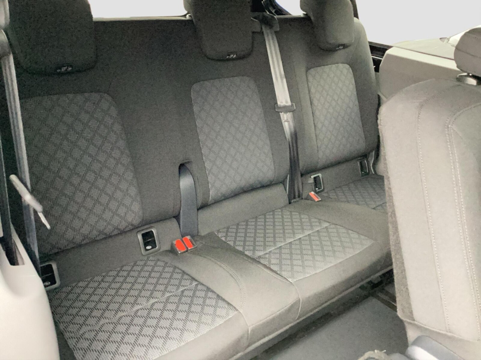 Volkswagen Transporter Kombi langer Radstand – Bild 14