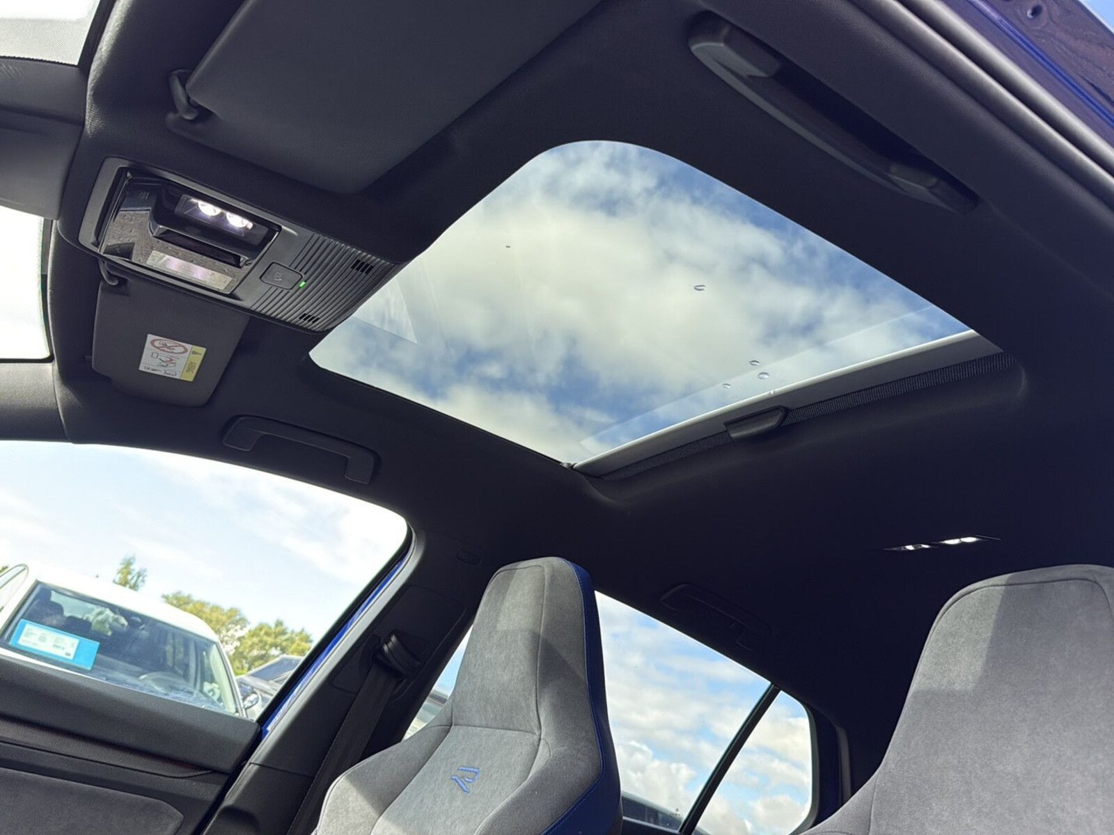 Volkswagen Golf – Bild 12
