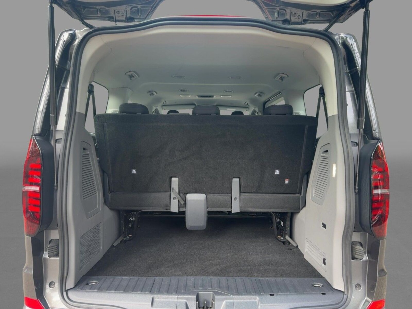 Volkswagen Caravelle – Bild 6