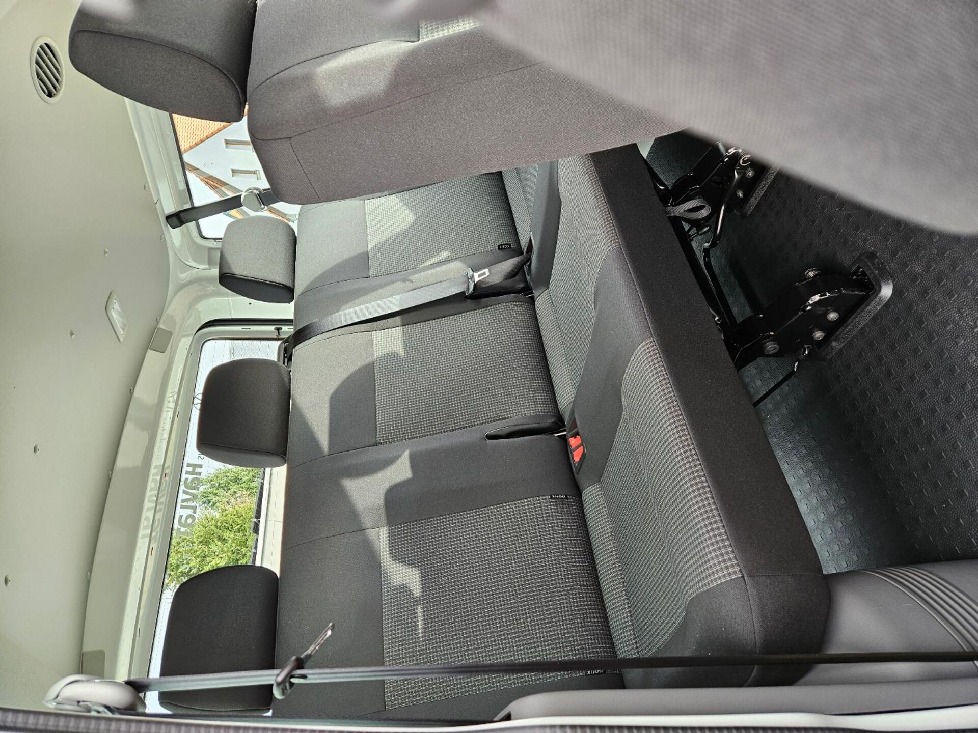 Volkswagen T6.1 Transporter Kombi kurzer Radstand