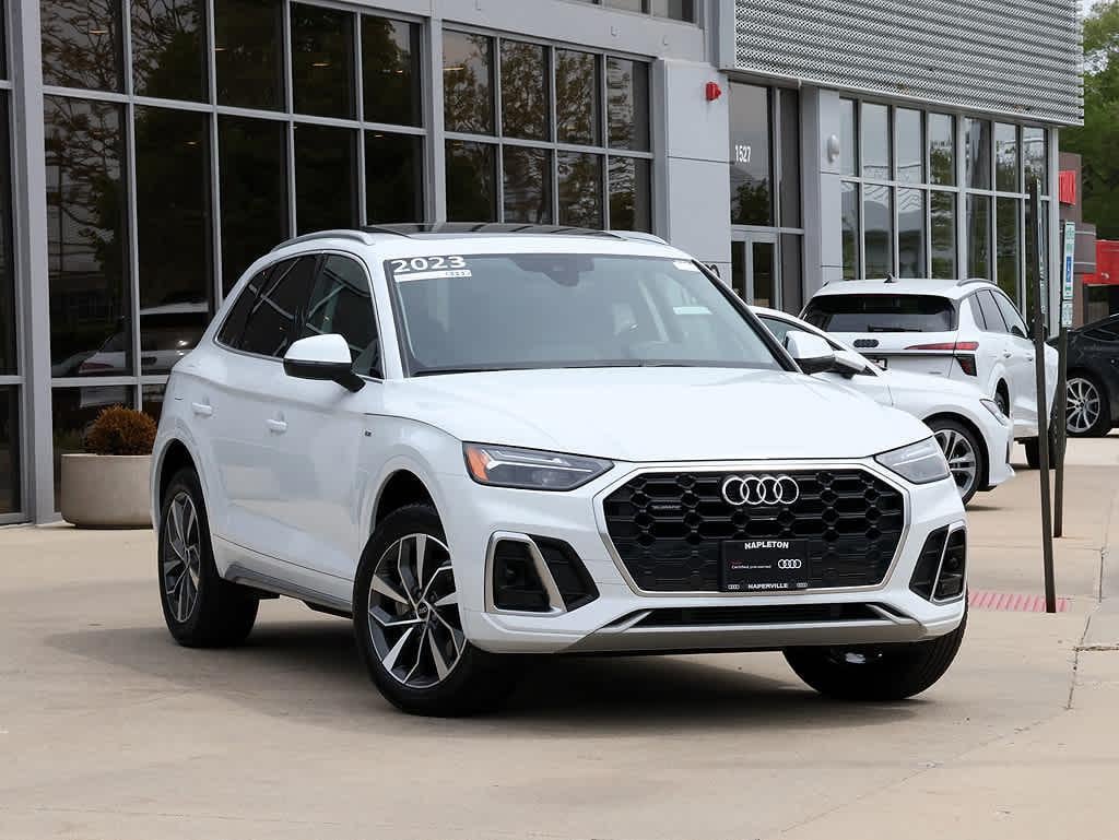 2023 Audi Q5 45 Premium Plus's photo