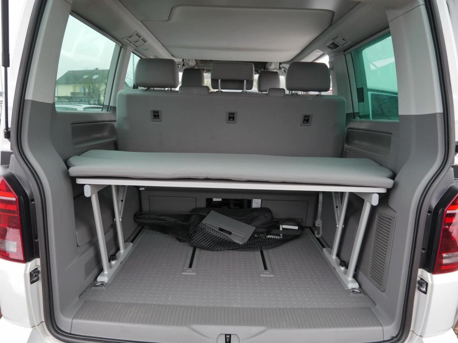 Volkswagen T6.1 California Beach