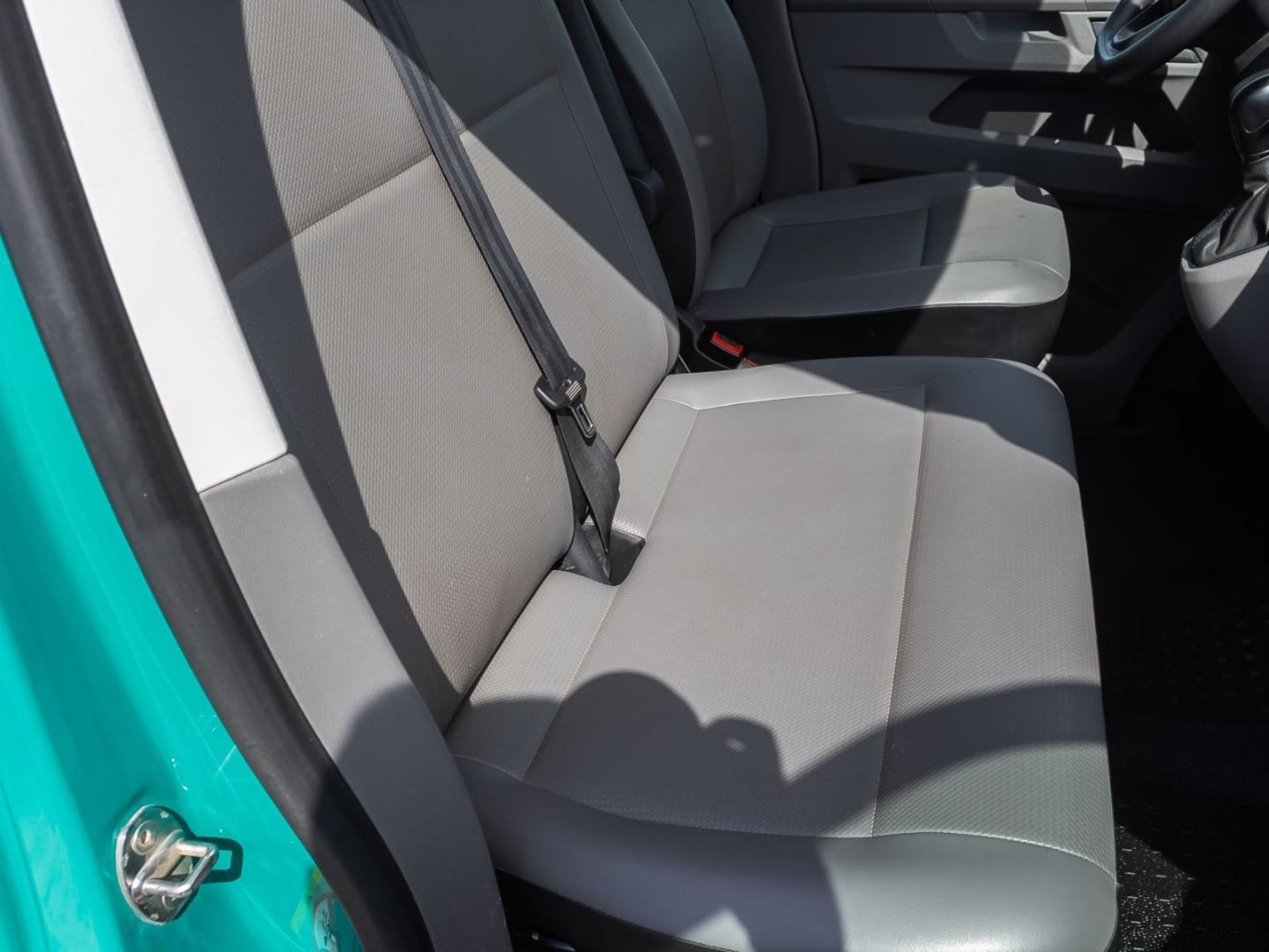 Volkswagen T6.1 Transporter Kombi langer Radstand