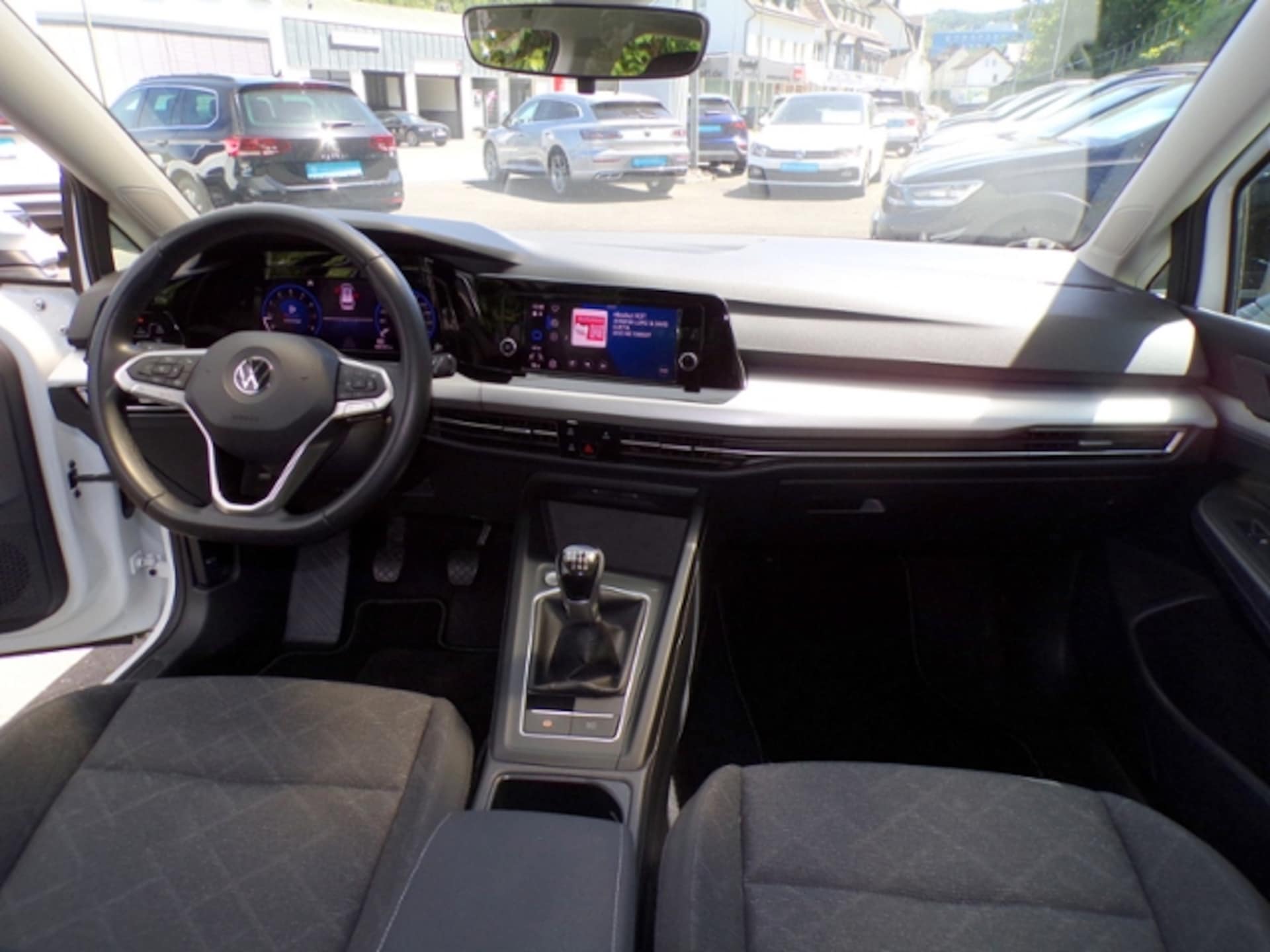 Volkswagen Golf Variant Life