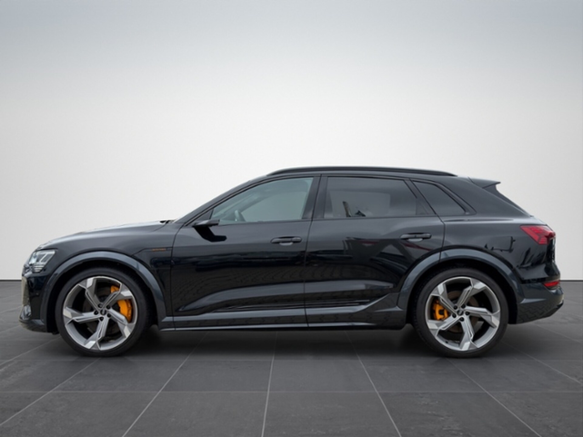 Audi e-tron S