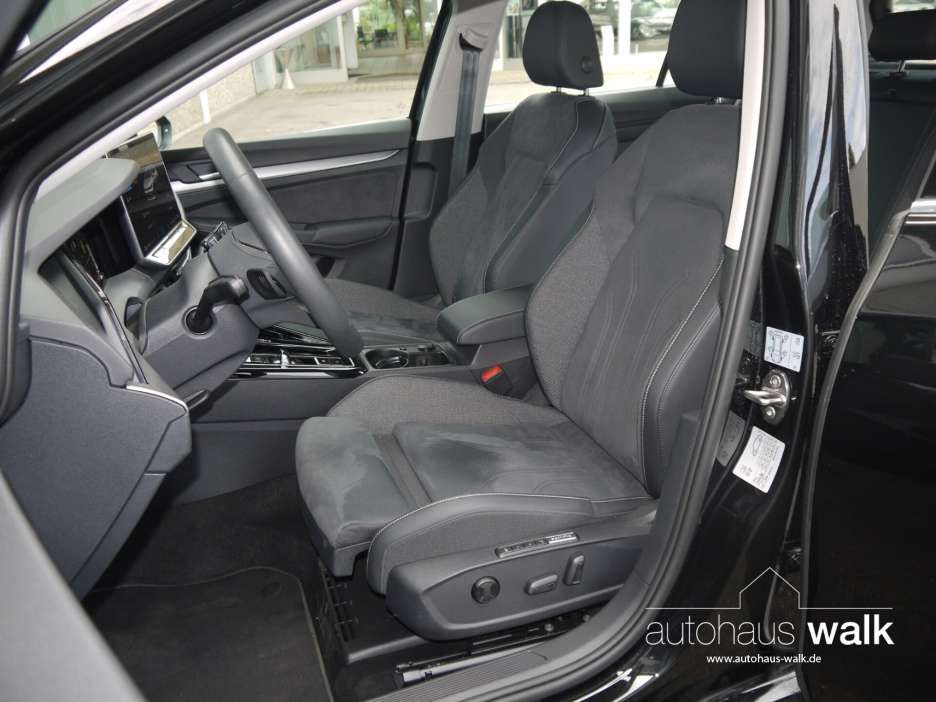 Volkswagen Golf Style