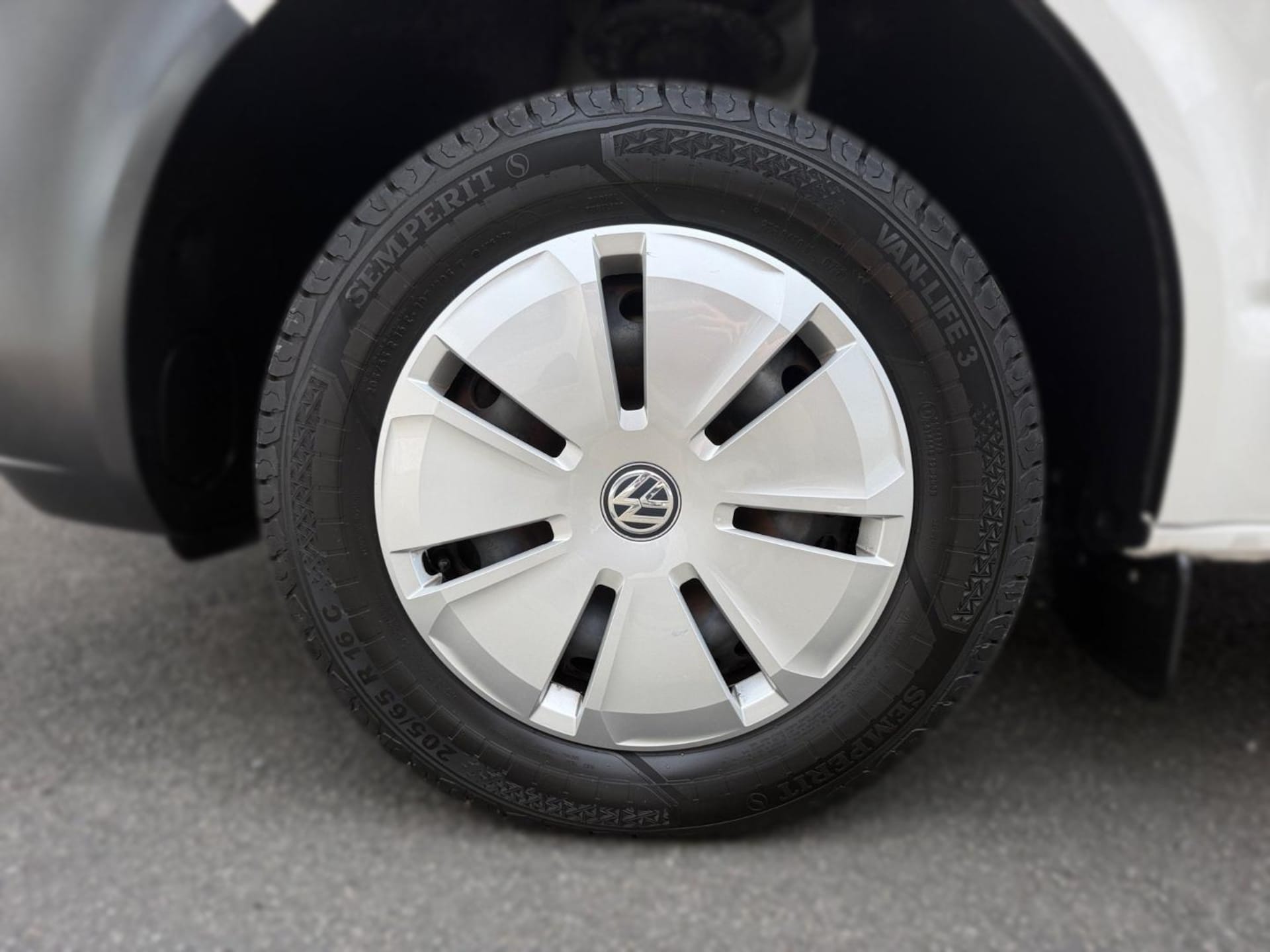 Volkswagen T6.1 Transporter Kasten kurzer Radstand