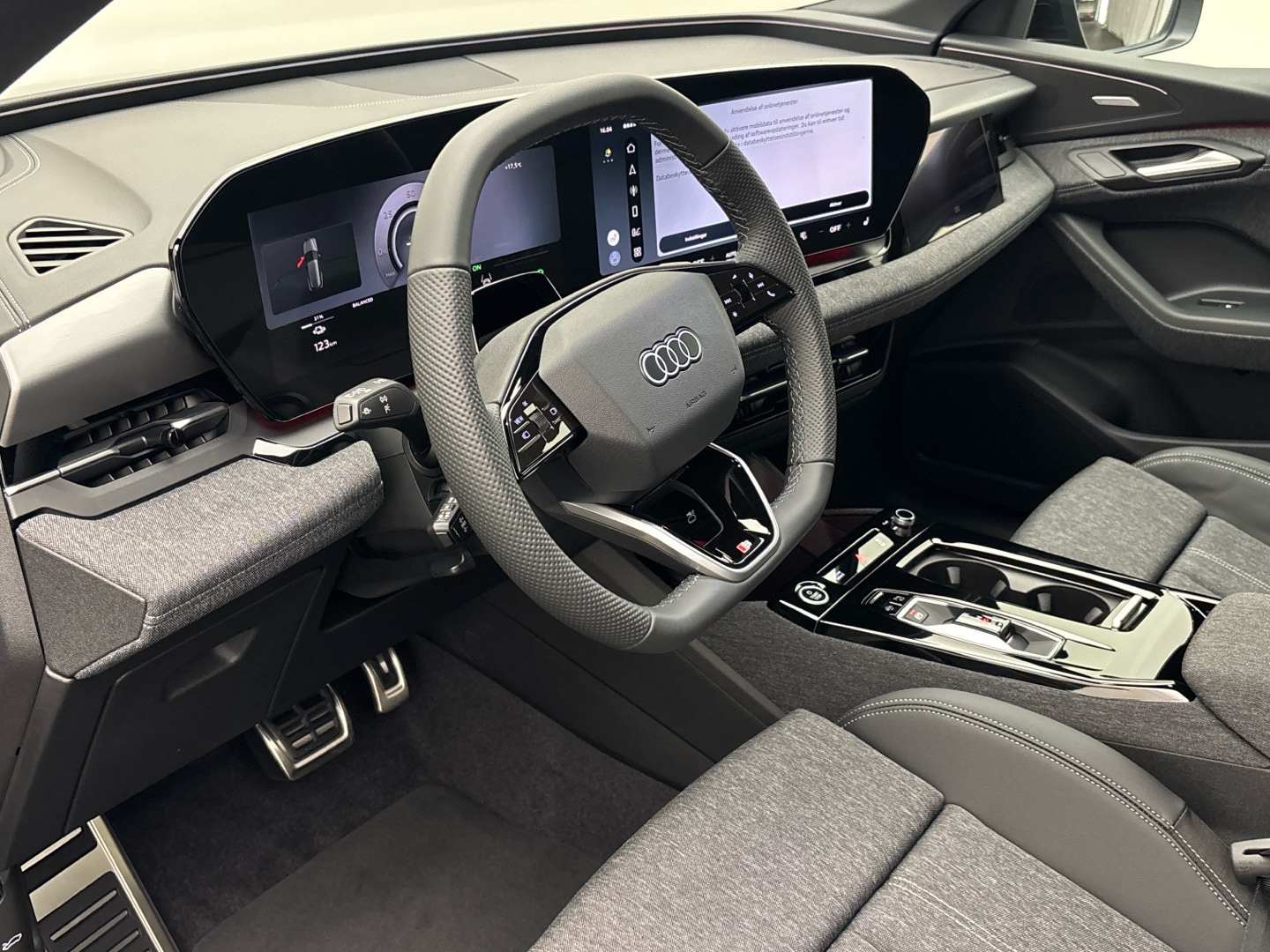 Bild über Audi Q6 SUV e-tron S line business e-tron performance 225 kW - für weitere Informationen kontaktieren Sie den Audi Partner