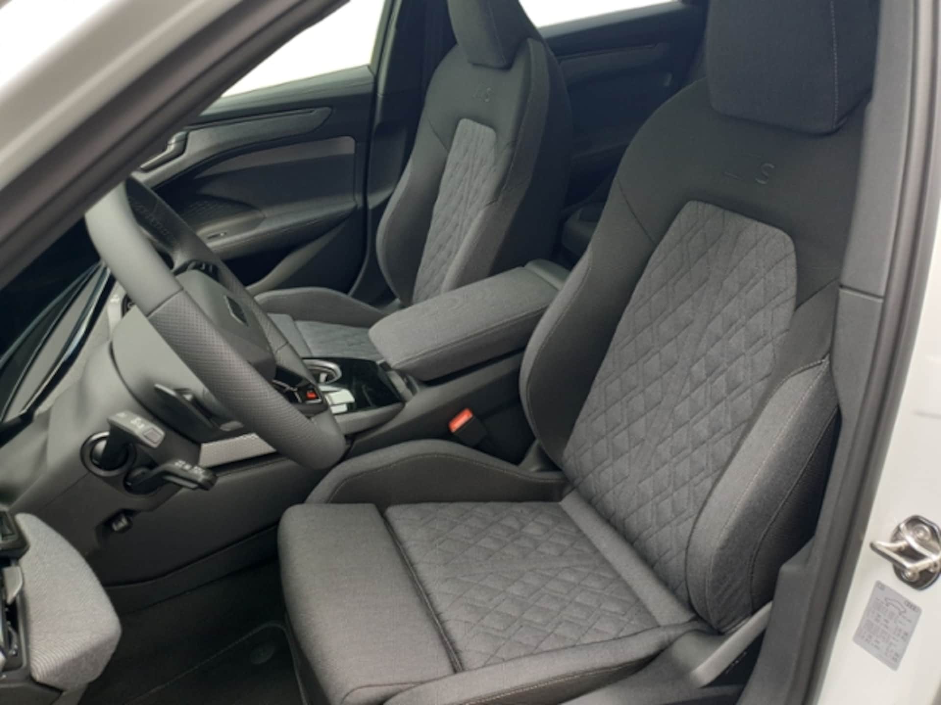 Audi A6 Avant edition one