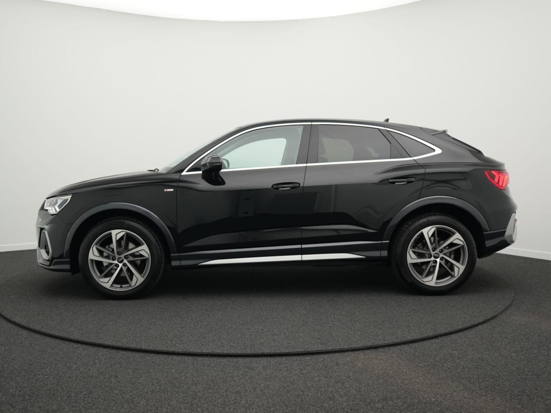 Audi Q3 Sportback S line