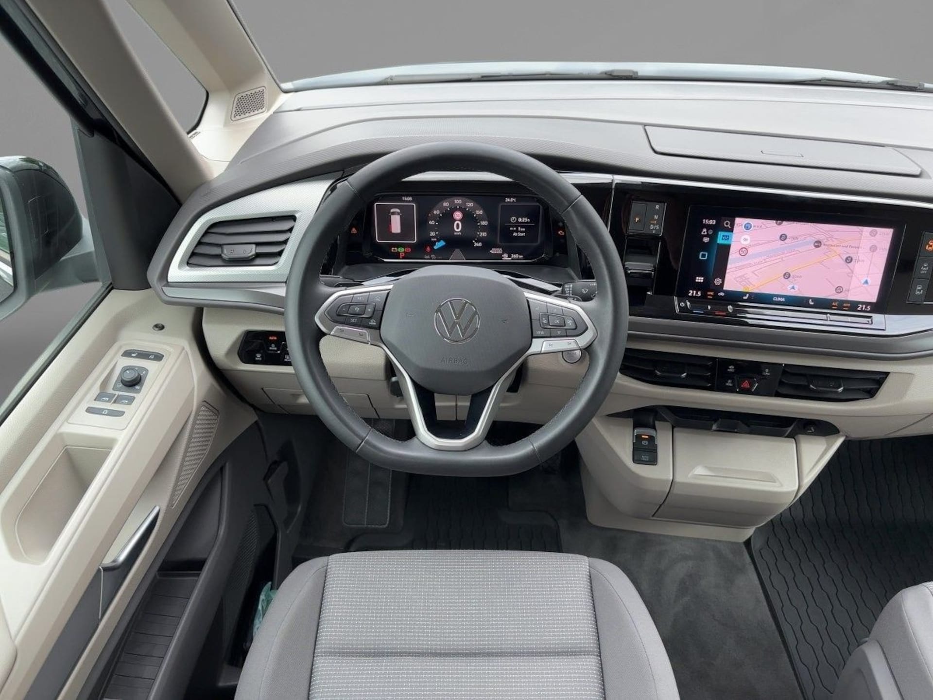 Volkswagen Multivan Langversion Basis-Modell