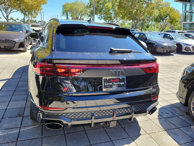 2026 Audi RS Q8 SUV performance