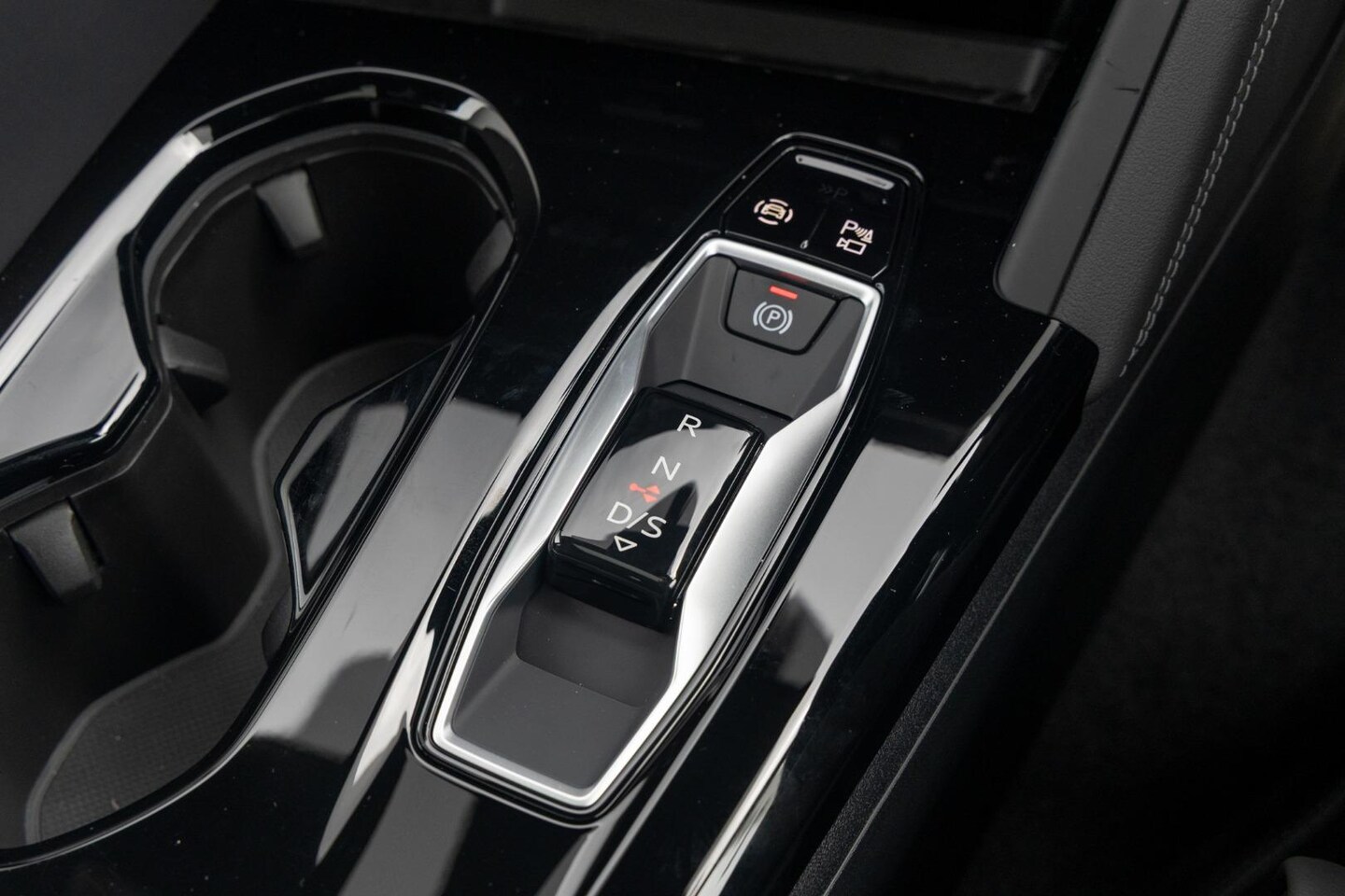 Image about Audi Q5 Sportback TDI quattro 150 kW sport